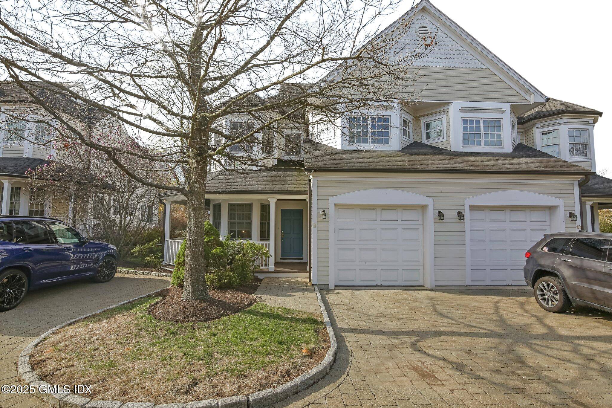 Greenwich, CT 06830,147 Holly Hill LN