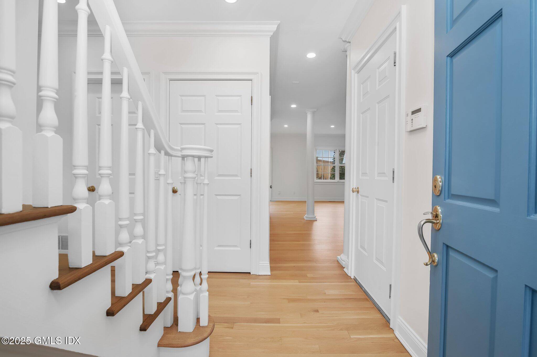 Greenwich, CT 06830,147 Holly Hill LN