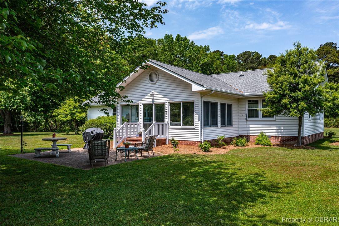 Kilmarnock, VA 22482,61 Comanchee Lane