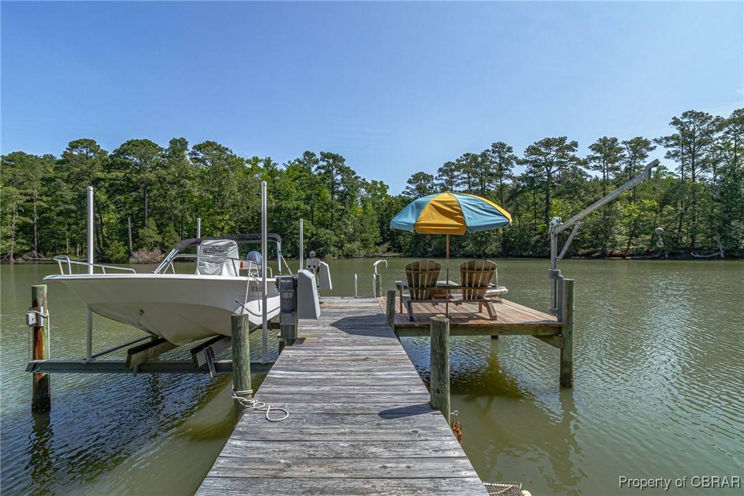 Kilmarnock, VA 22482,260 Leisure Cove Ln