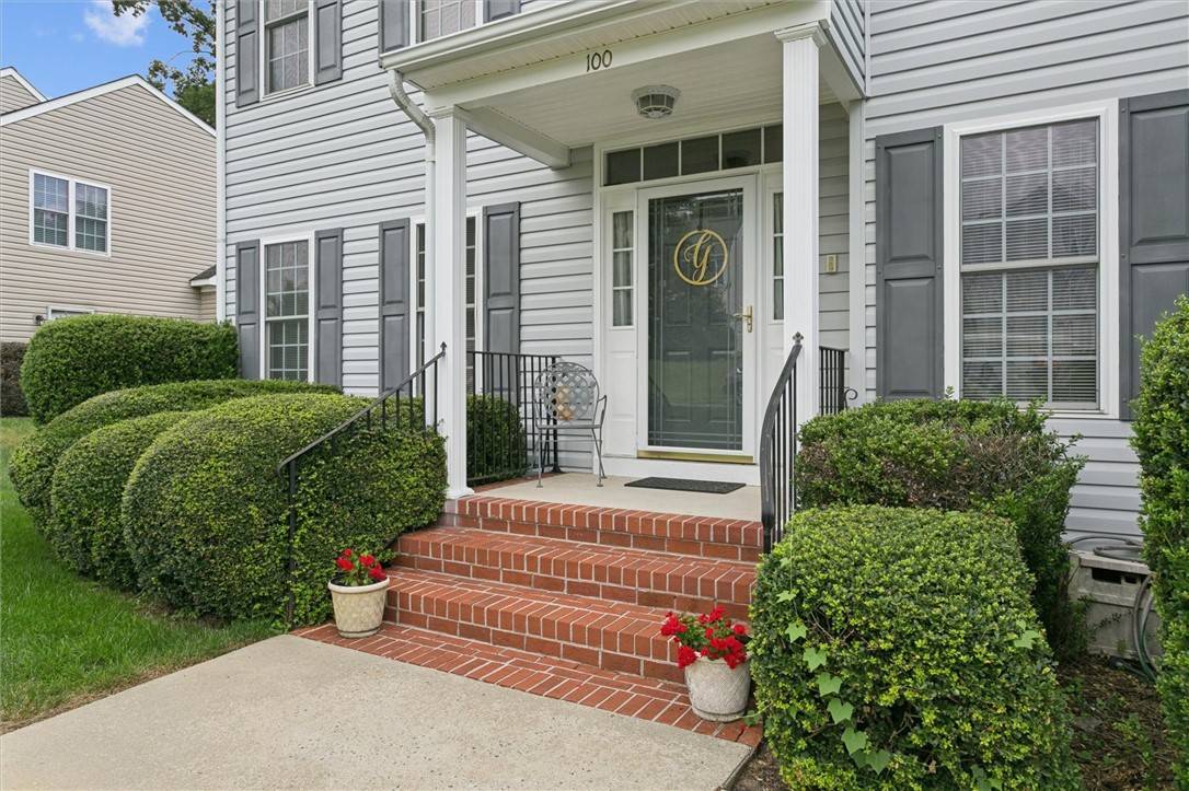 Williamsburg, VA 23185,100 Bluffs CIR