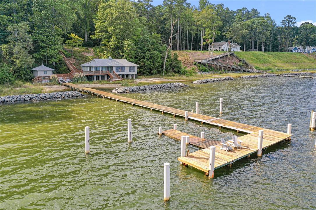 Hartfield, VA 23071,975 Wilton Creek RD