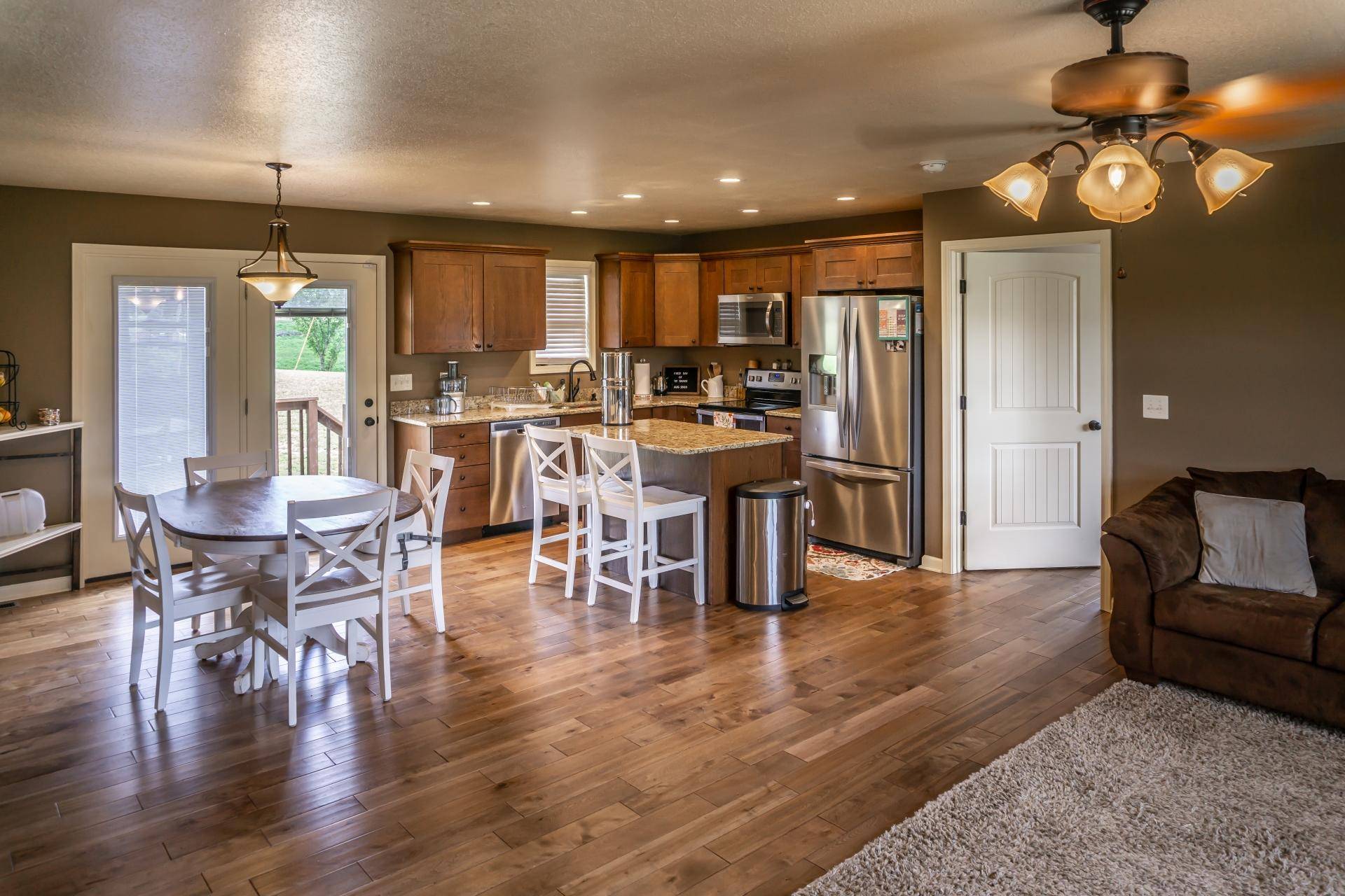 Chuckey, TN 37641,114 Choctaw DR #-