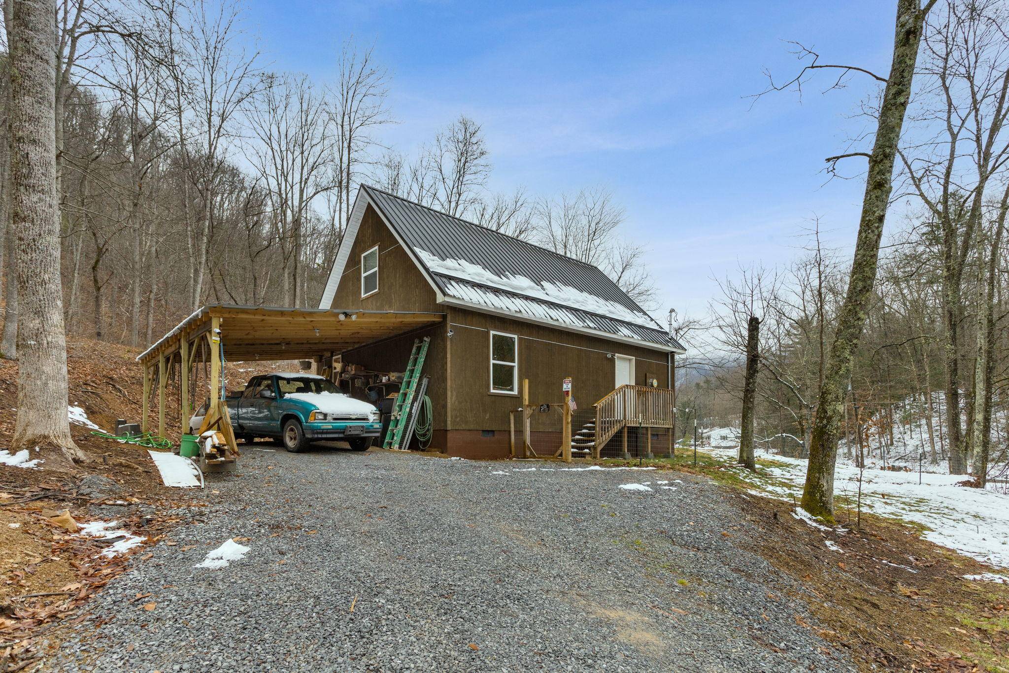 Bluff City, TN 37618,1318 Ryder Church RD