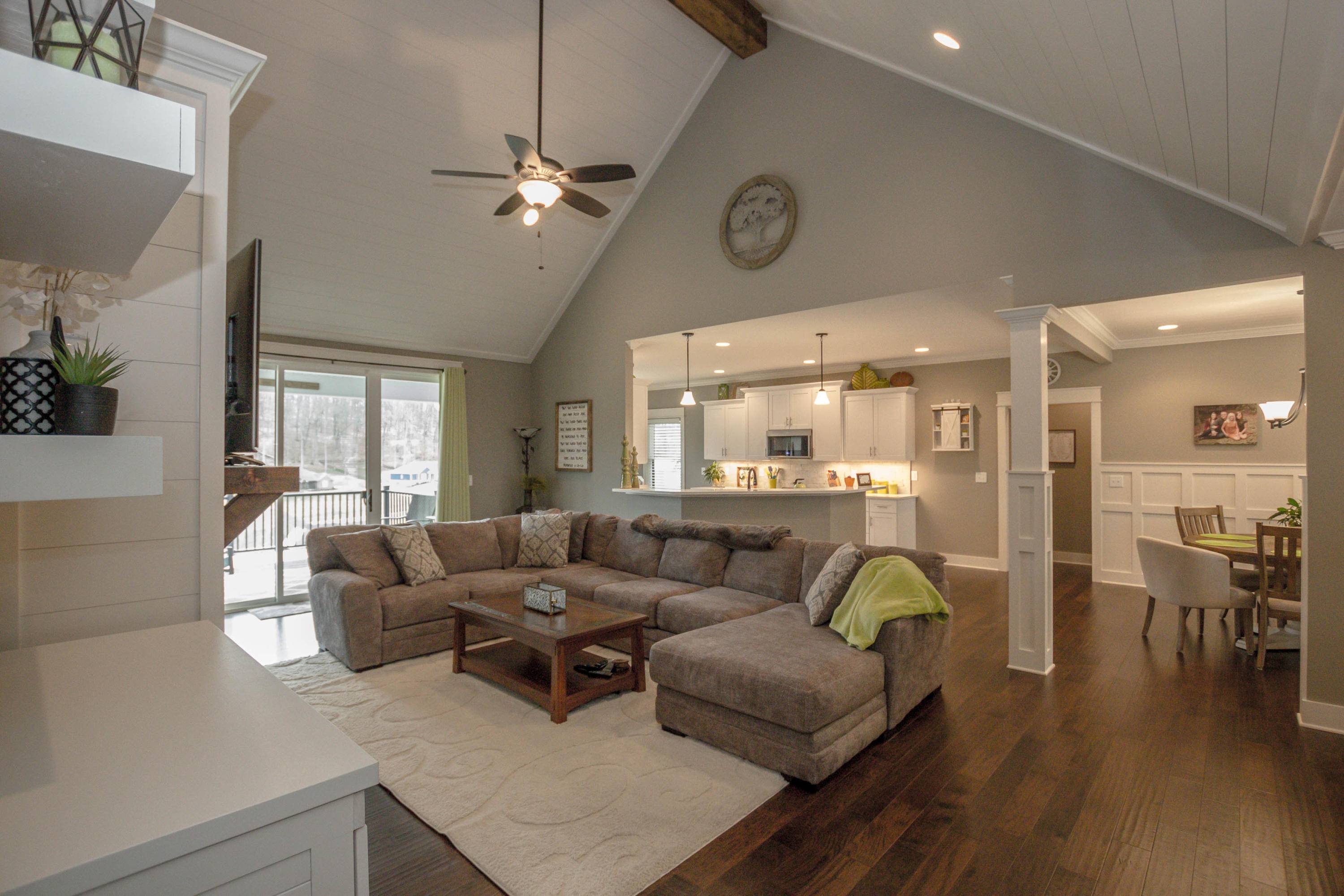 Johnson City, TN 37615,814 Hales Chapel RD