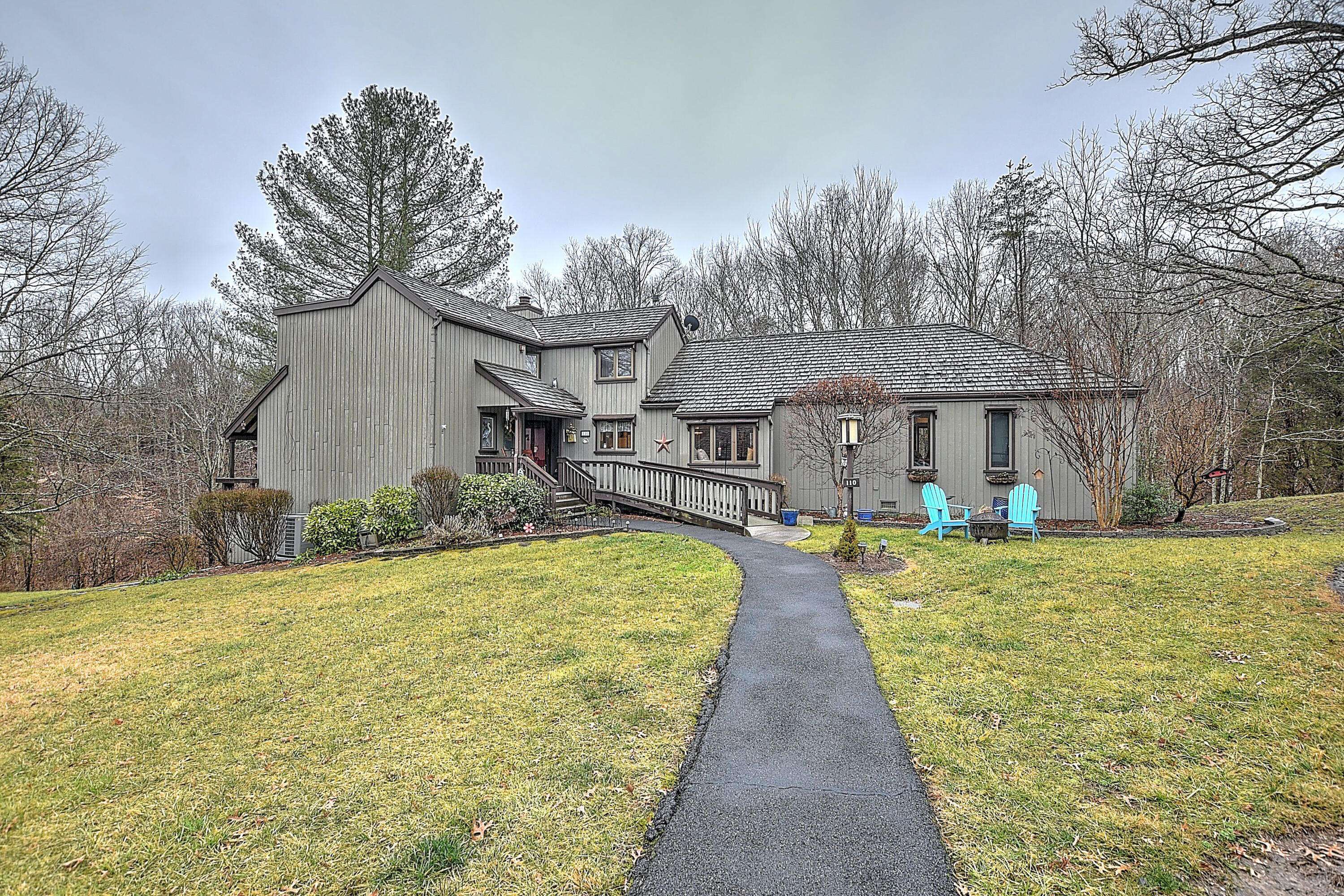 Kingsport, TN 37660,110 Periwinkle PL