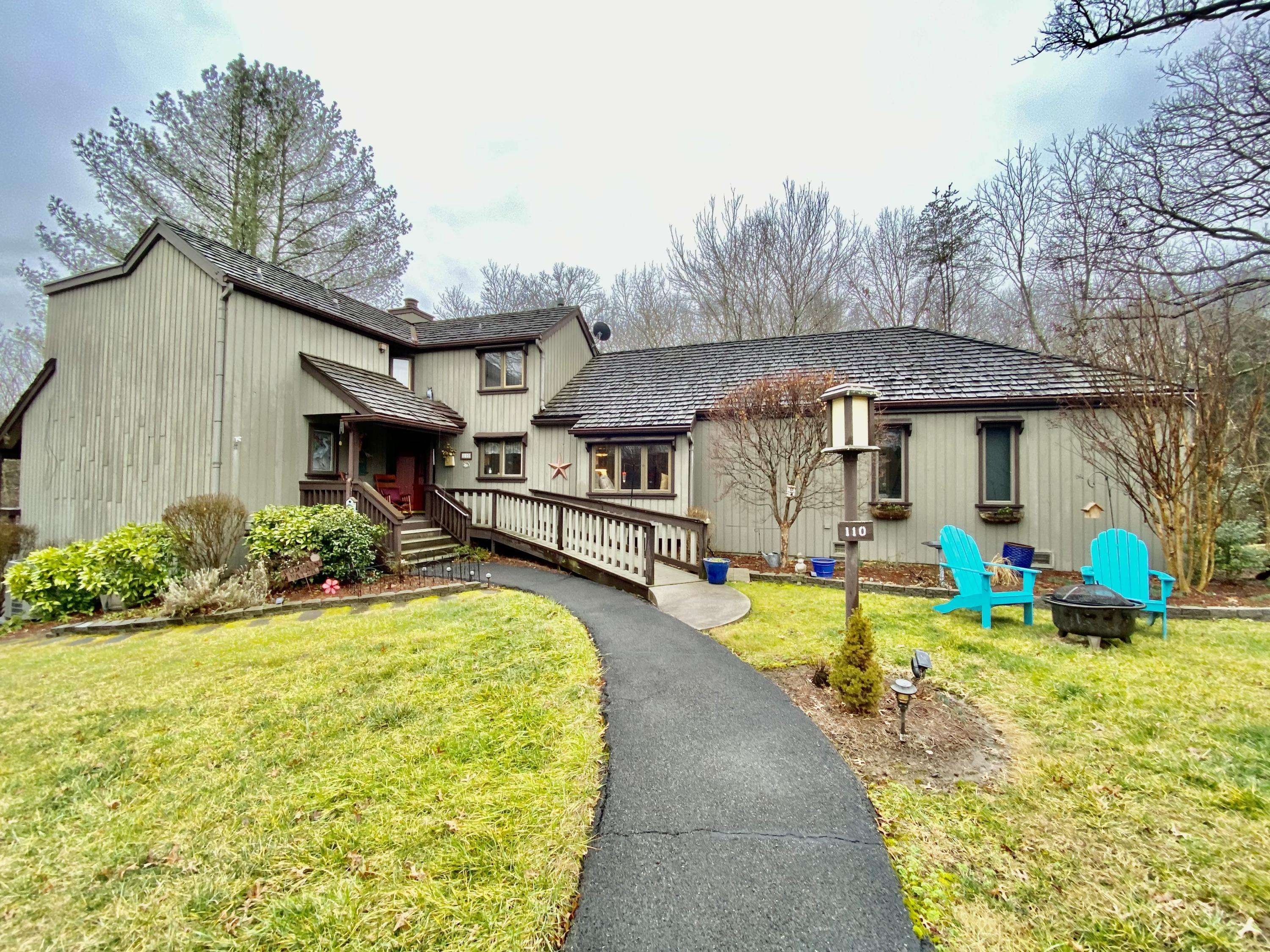 Kingsport, TN 37660,110 Periwinkle PL