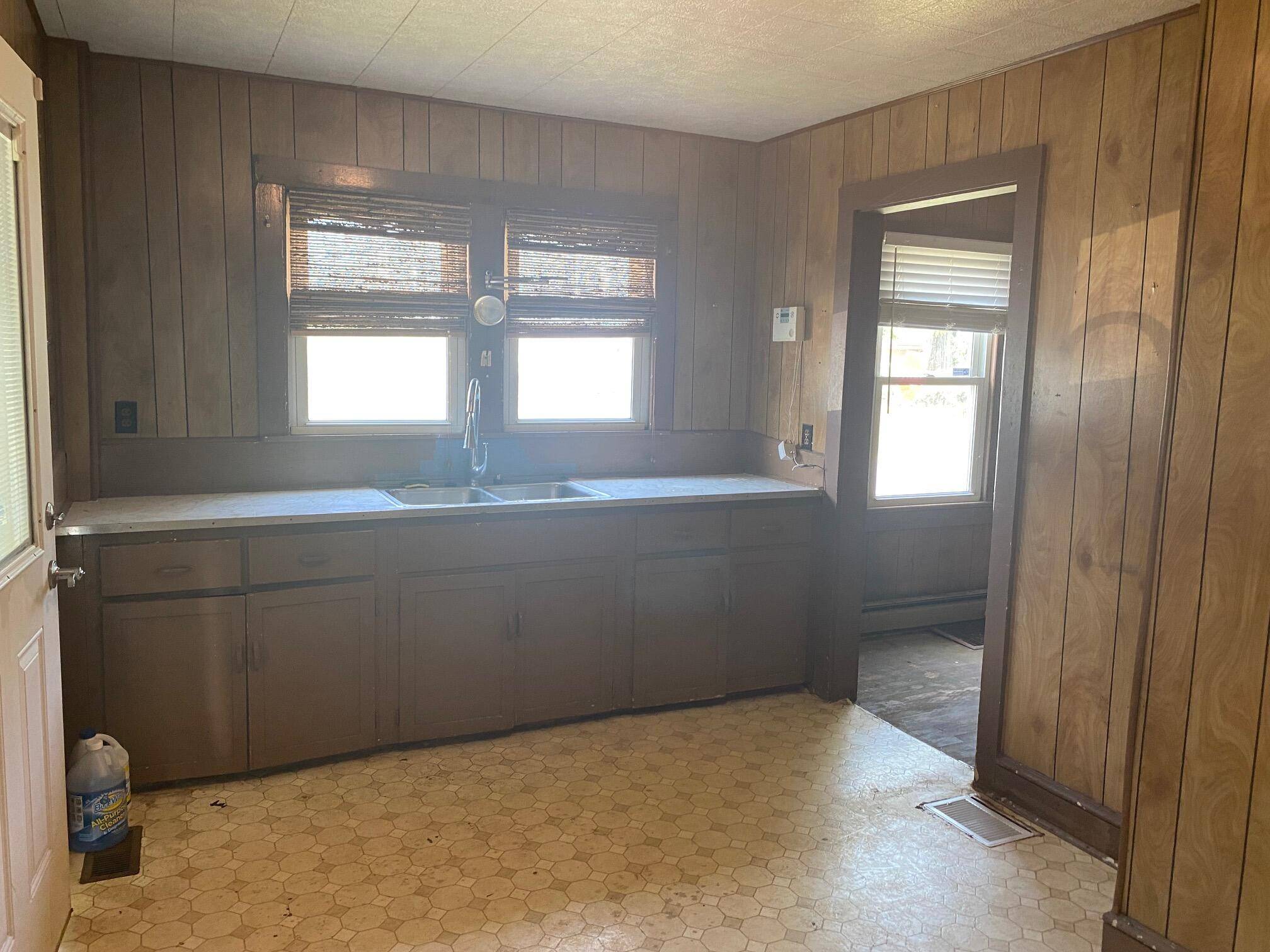 Kingsport, TN 37660,316 Union ST
