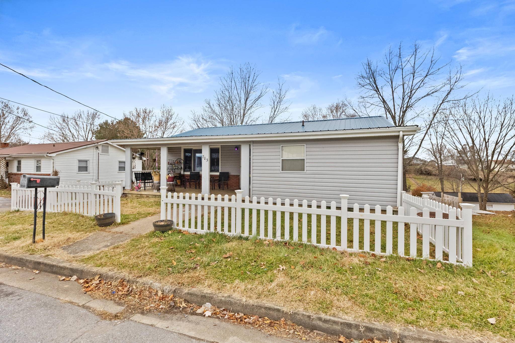 Elizabethton, TN 37643,703 Holston AVE