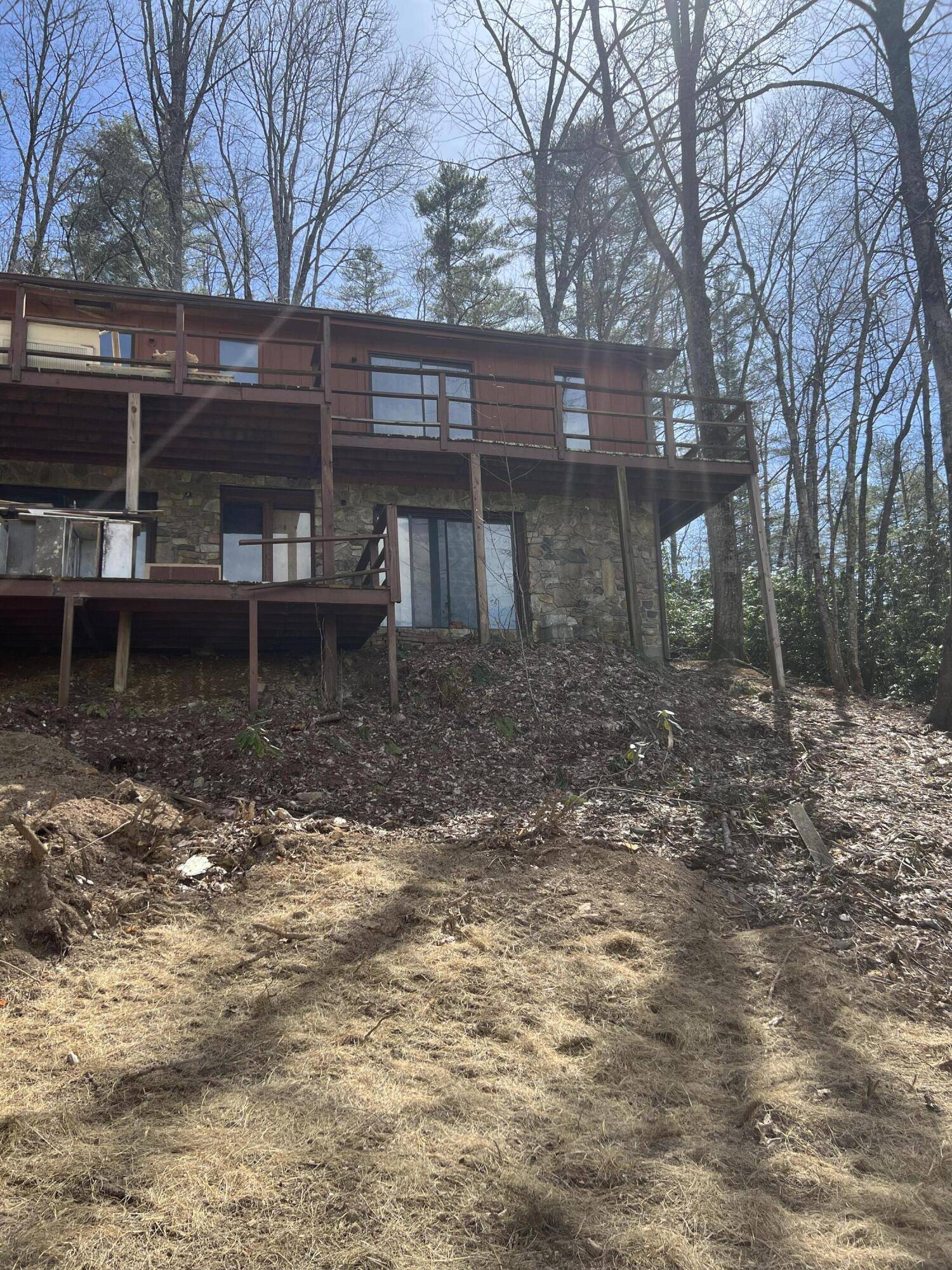 Mountain City, TN 37683,984 Liberty Church RD