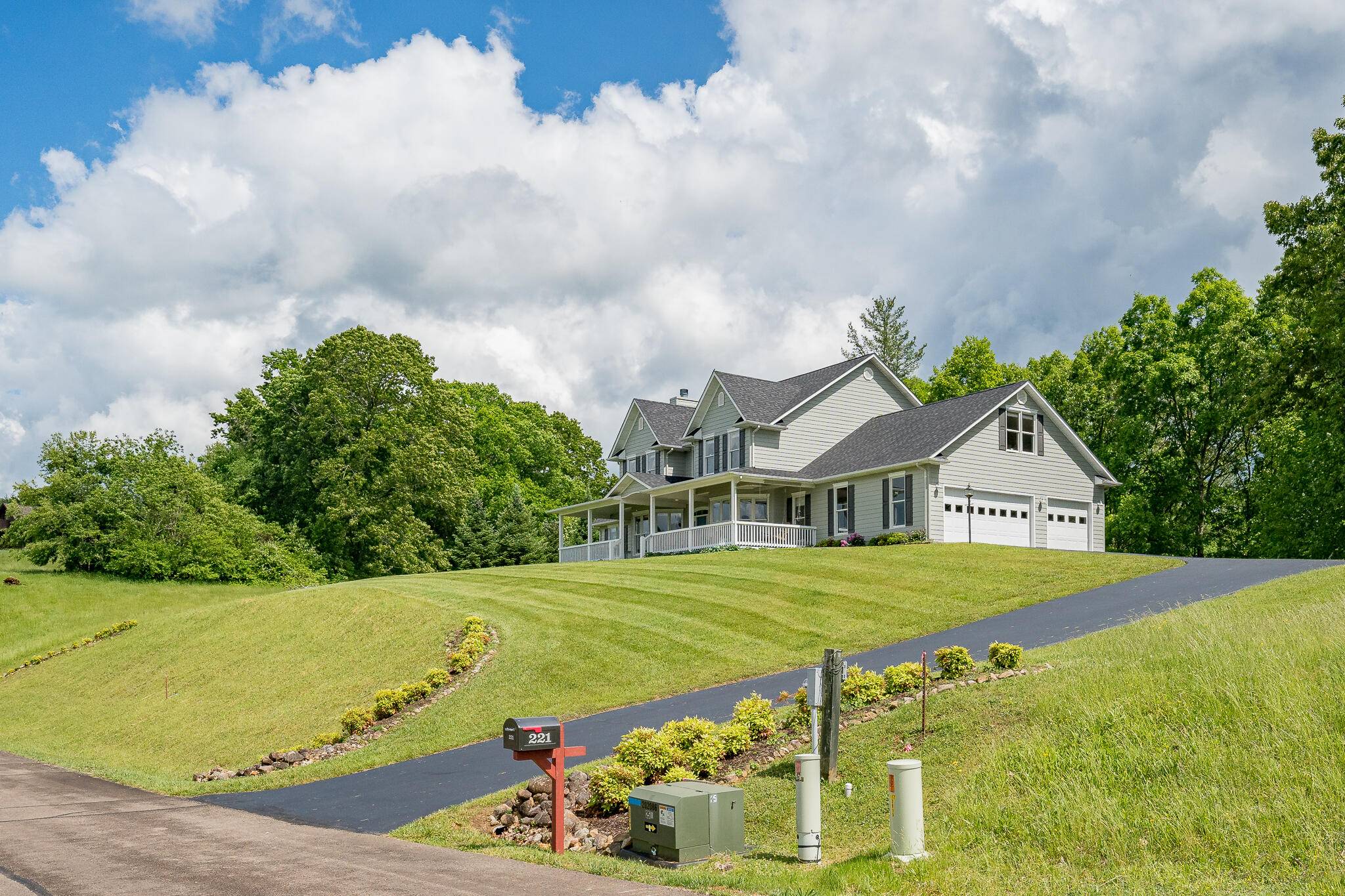 Butler, TN 37640,221 Harbor View RD