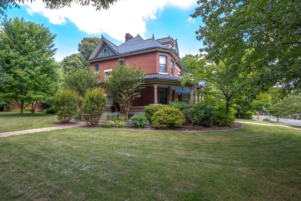 Johnson City, TN 37604,700 Locust ST