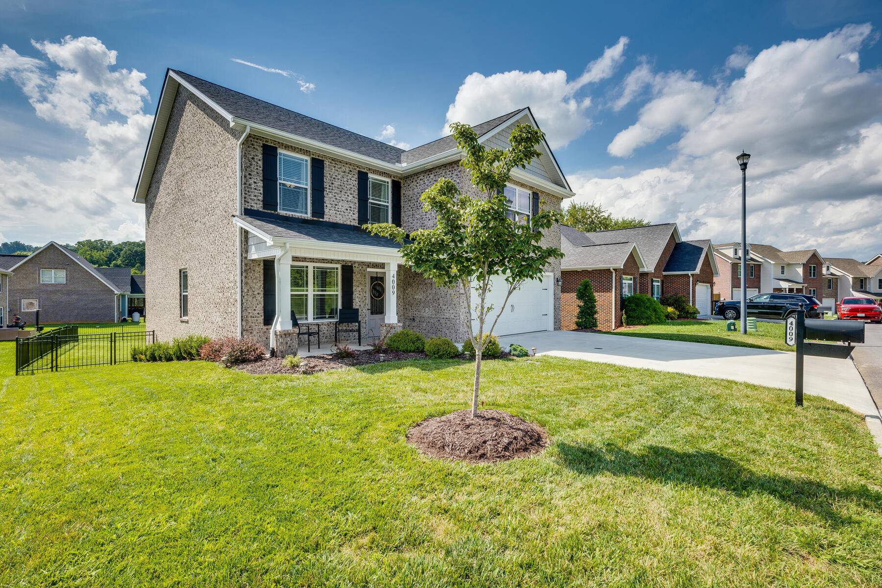 Kingsport, TN 37664,4009 Sail Makers Whip CT