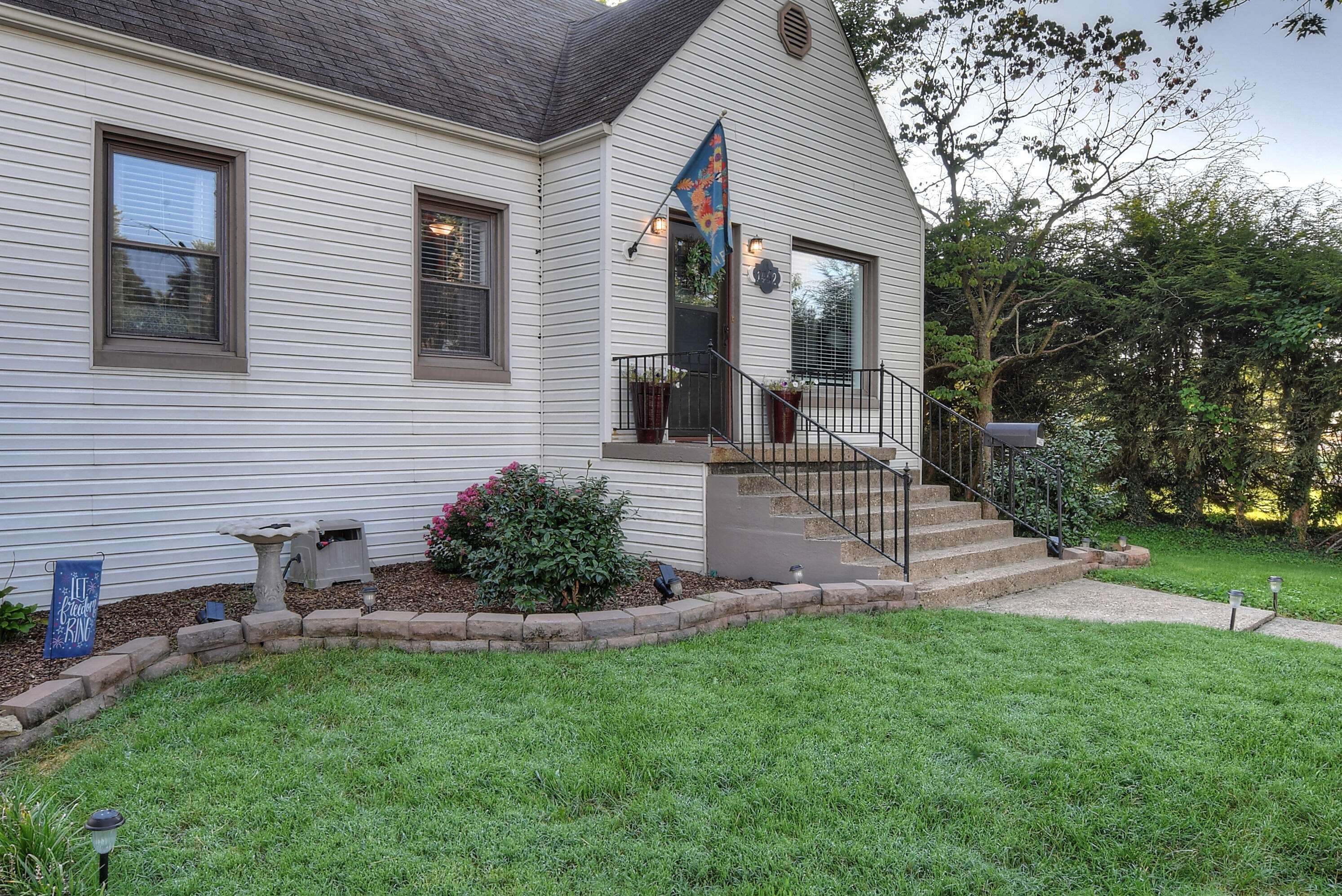 Kingsport, TN 37660,1462 Valley ST