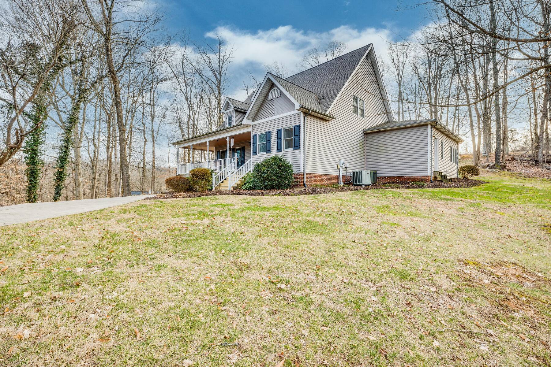 Kingsport, TN 37664,272 Timberland CIR