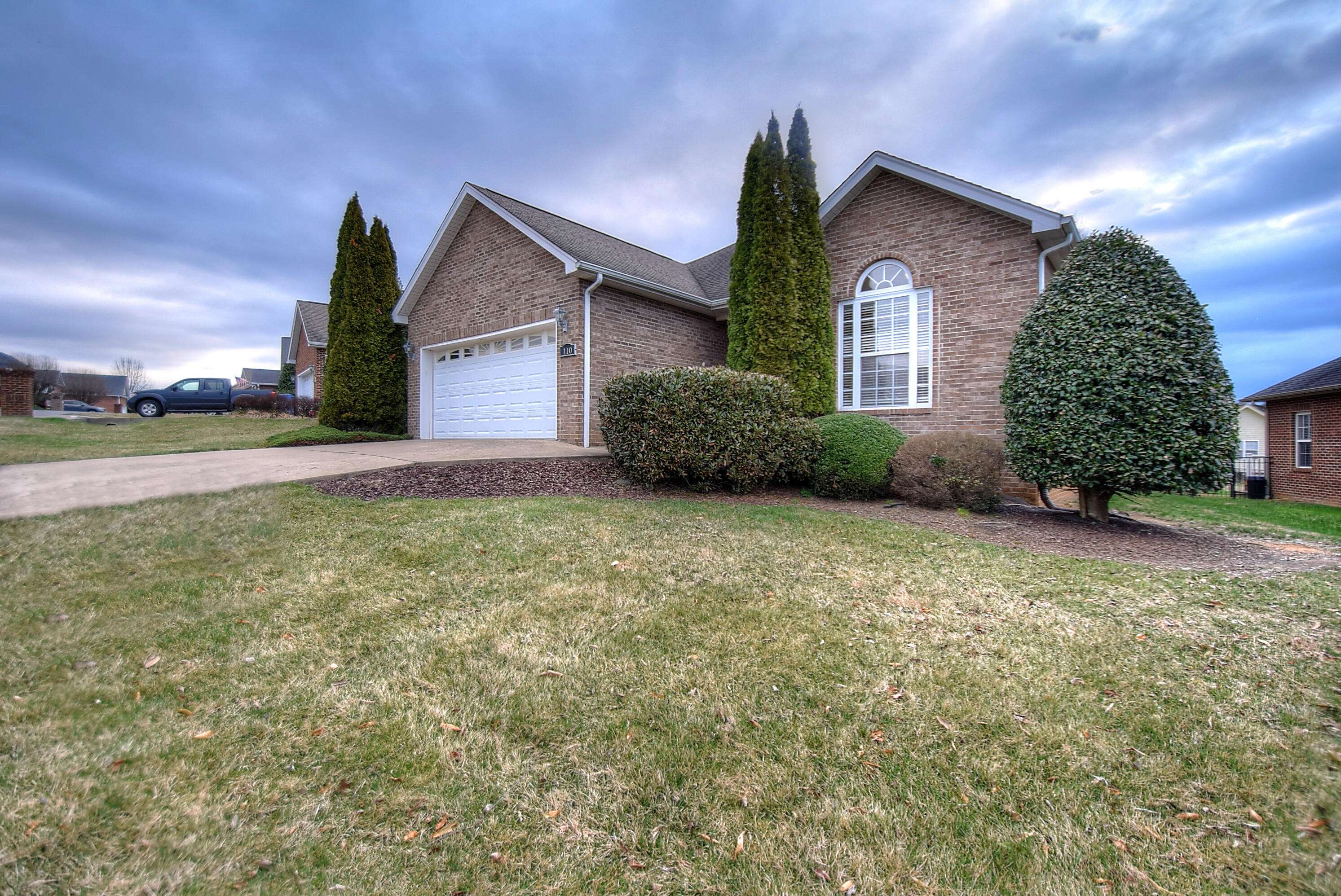Jonesborough, TN 37659,110 Thistledown CIR