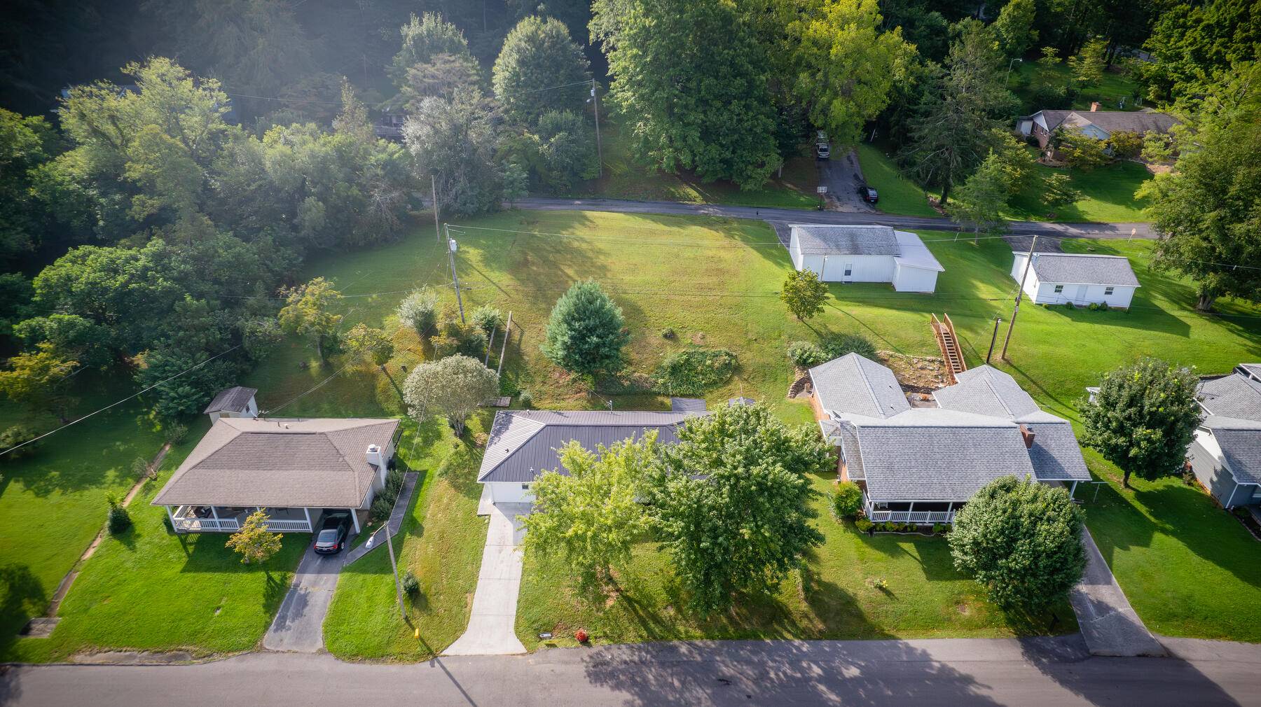 Rogersville, TN 37857,716 Douglas DR