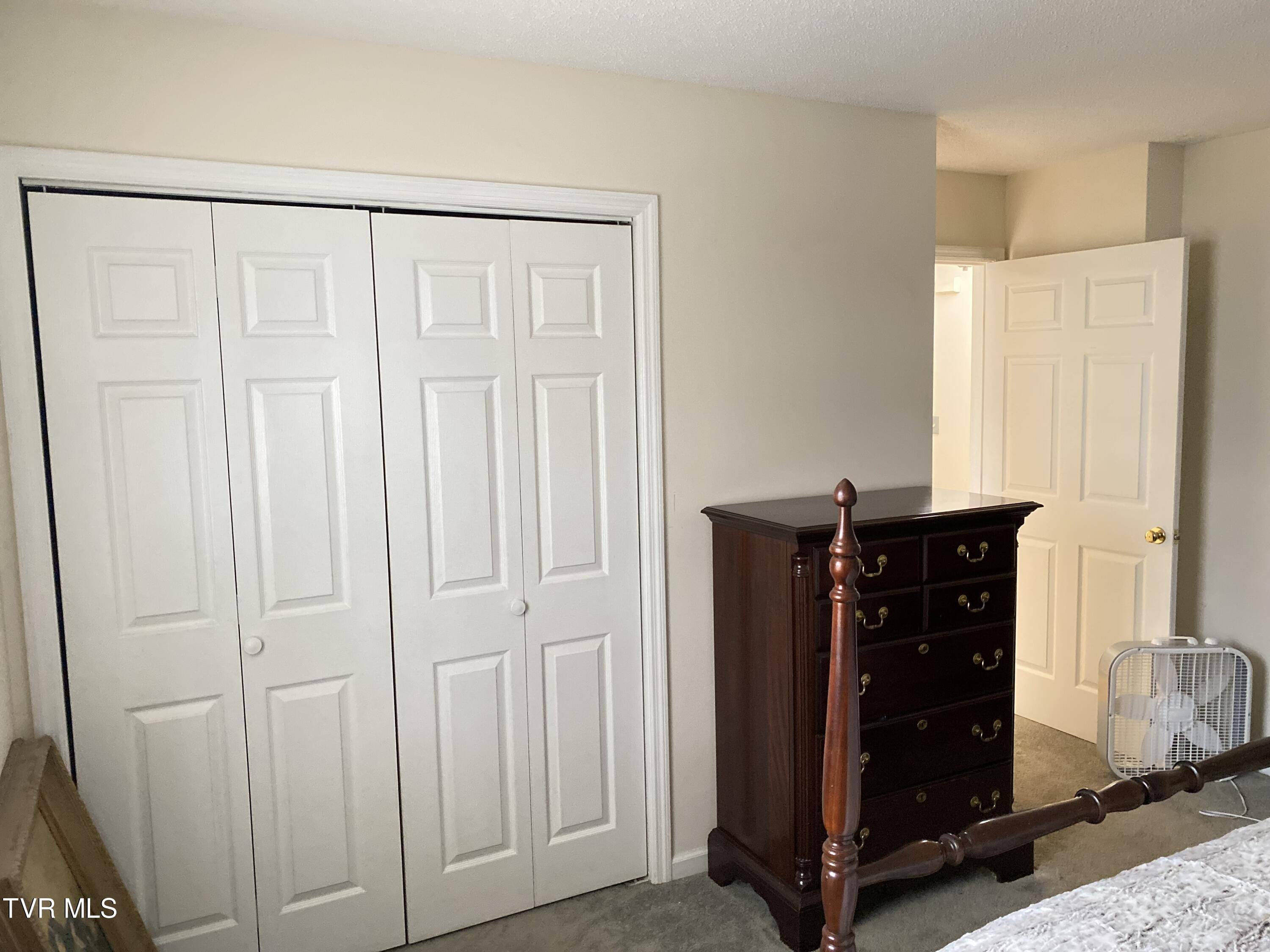 Johnson City, TN 37604,2700 Indian Ridge RD #27