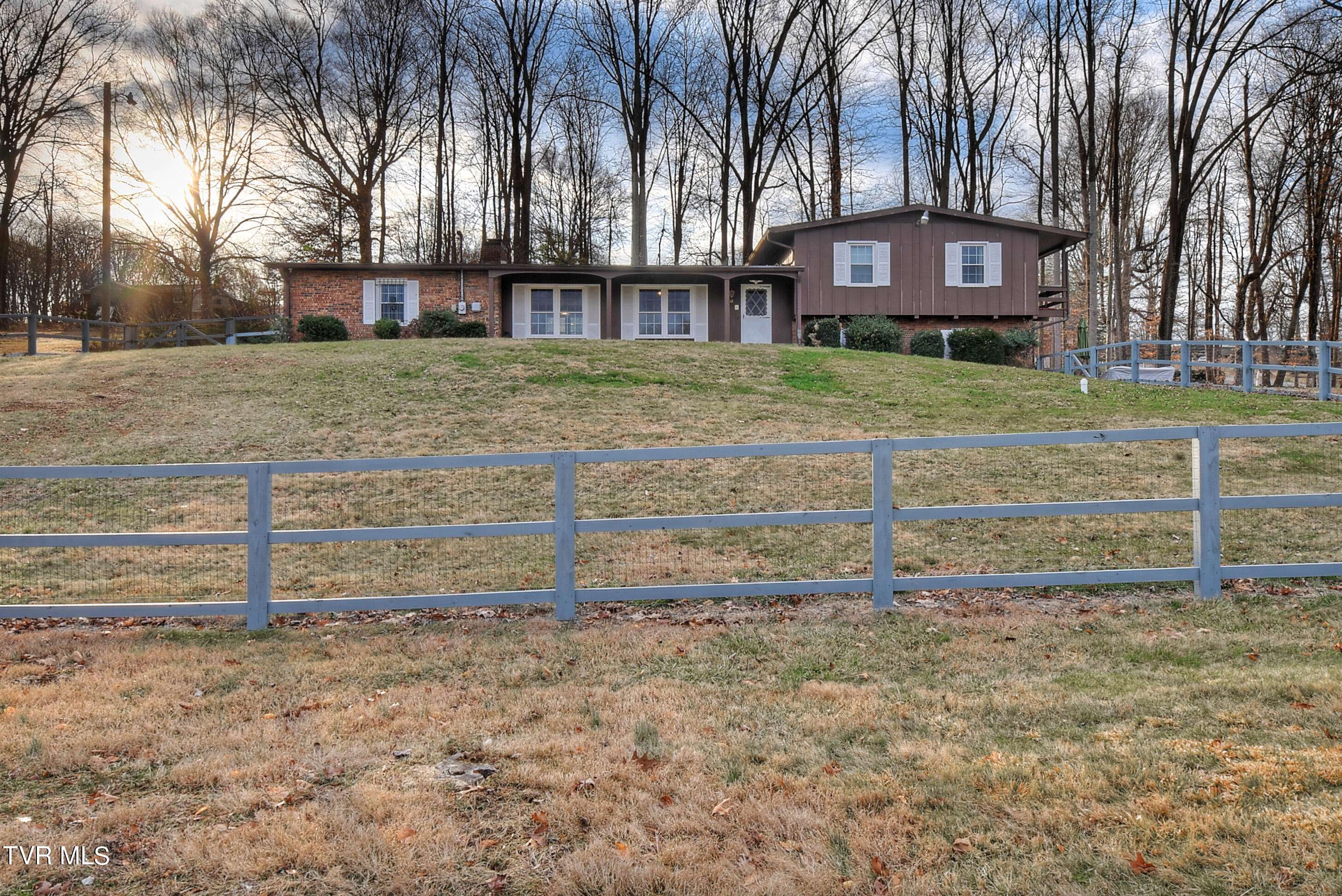 Johnson City, TN 37604,224 Poplar Hill DR