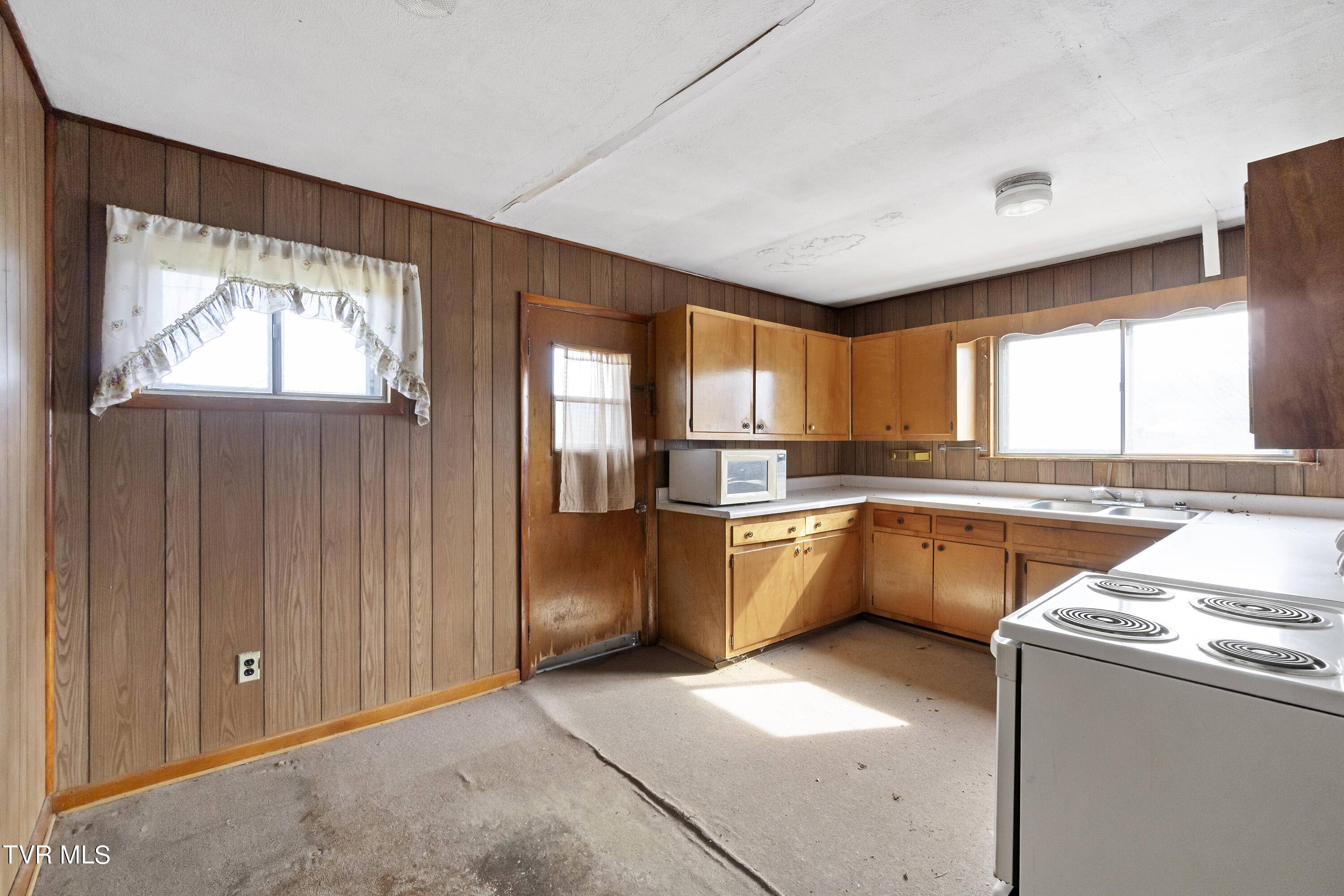 Chuckey, TN 37641,134 Pepper Mill RD