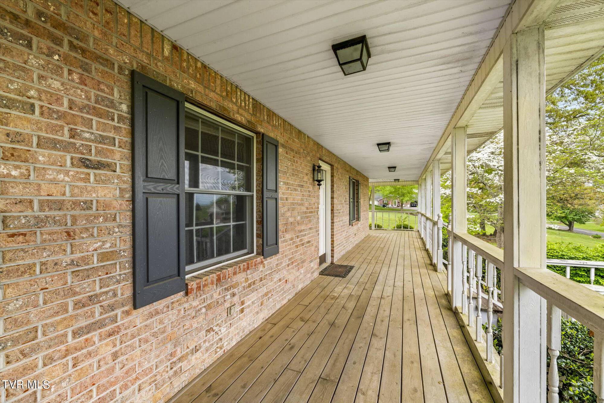 Jefferson City, TN 37760,1596 Gleason DR
