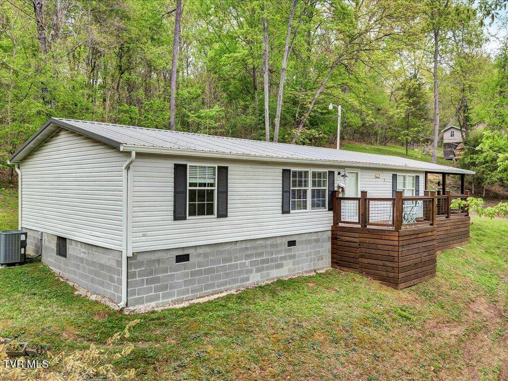 New Tazewell, TN 37825,366 Chestnut Hill RD