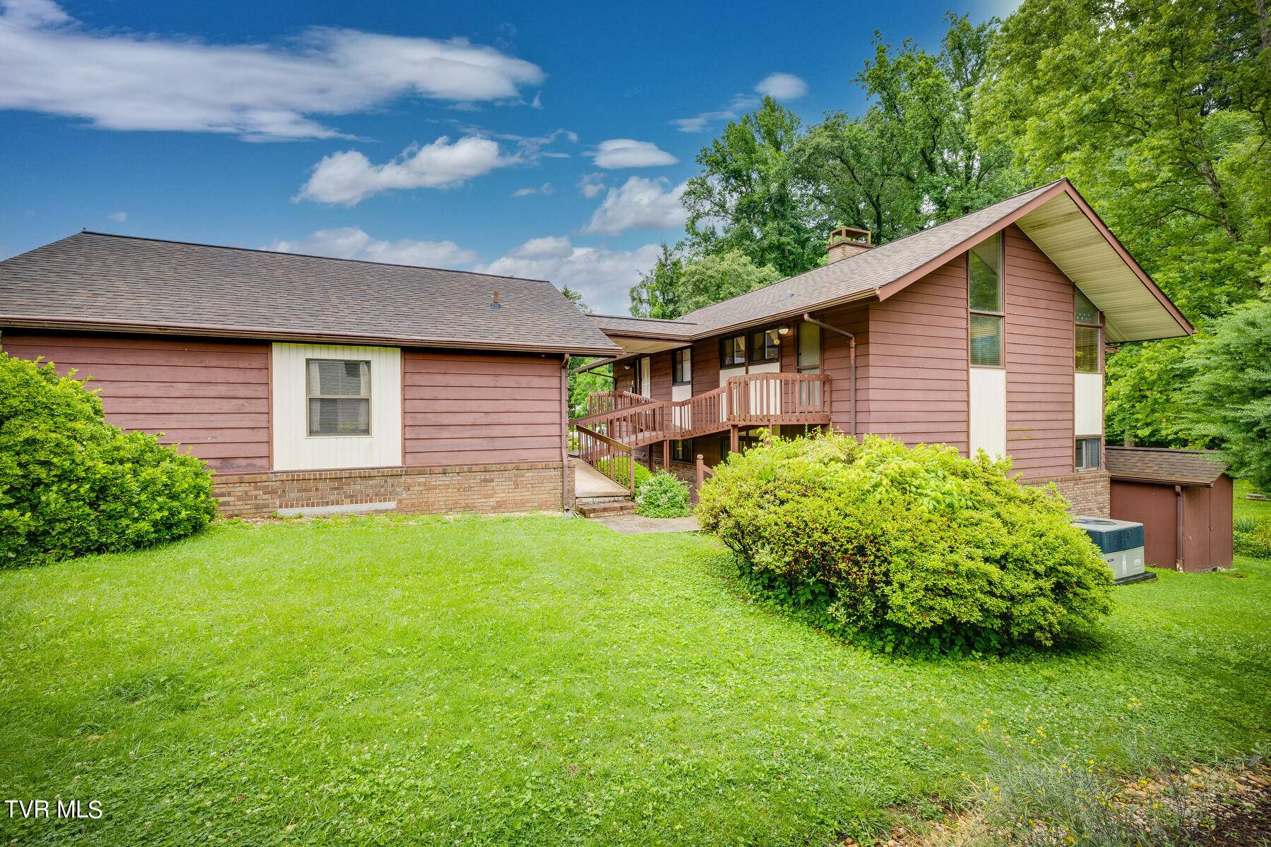 Kingsport, TN 37664,1105 Radcliffe AVE