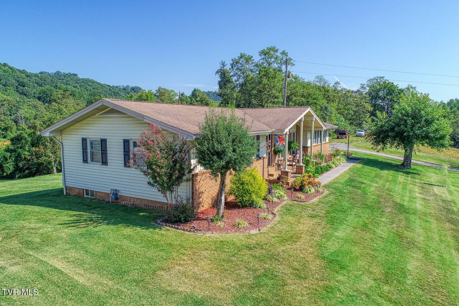 Rogersville, TN 37857,124 Apple LN