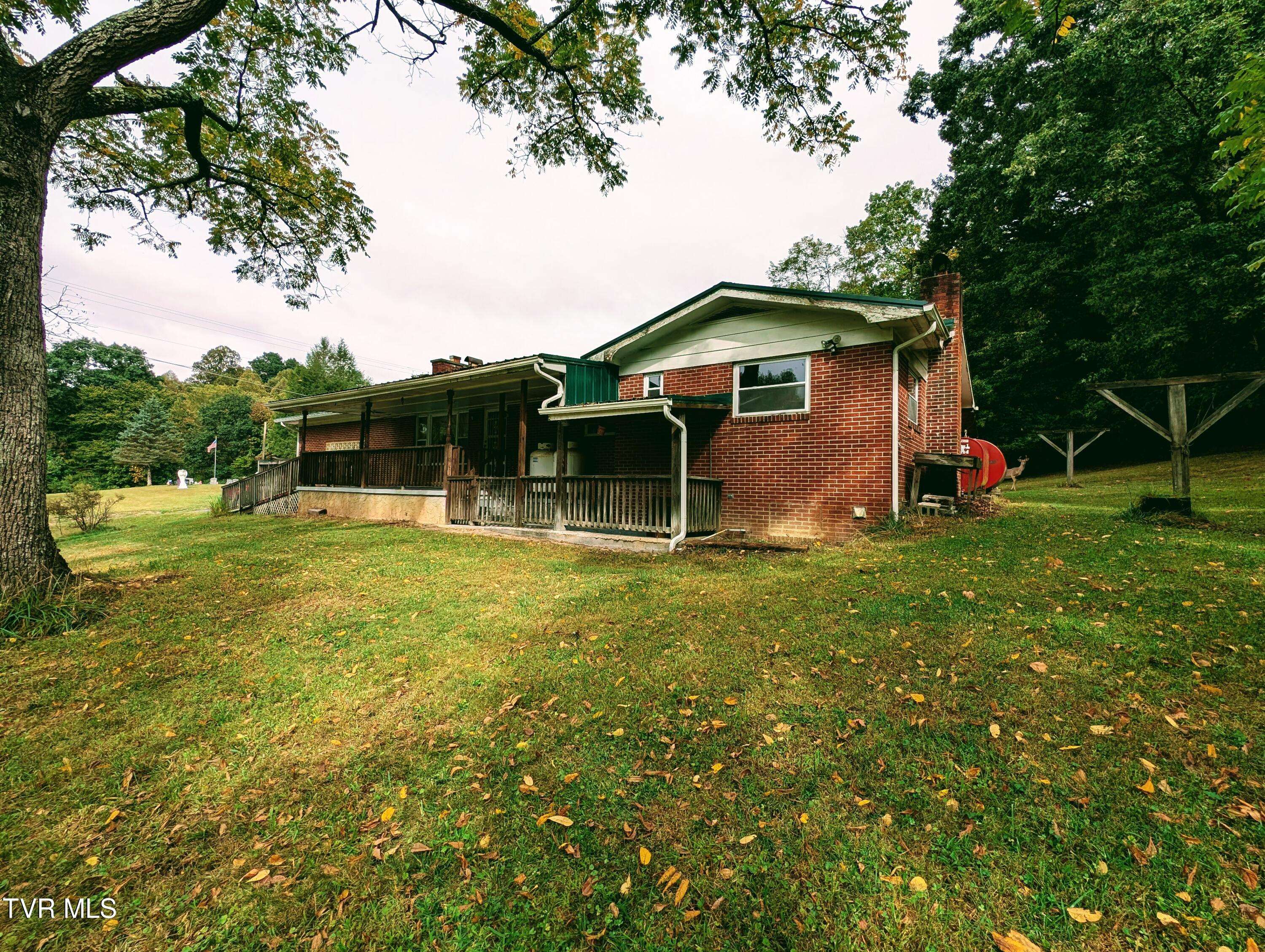 Clintwood, VA 24228,544 Wolfe Pen RD