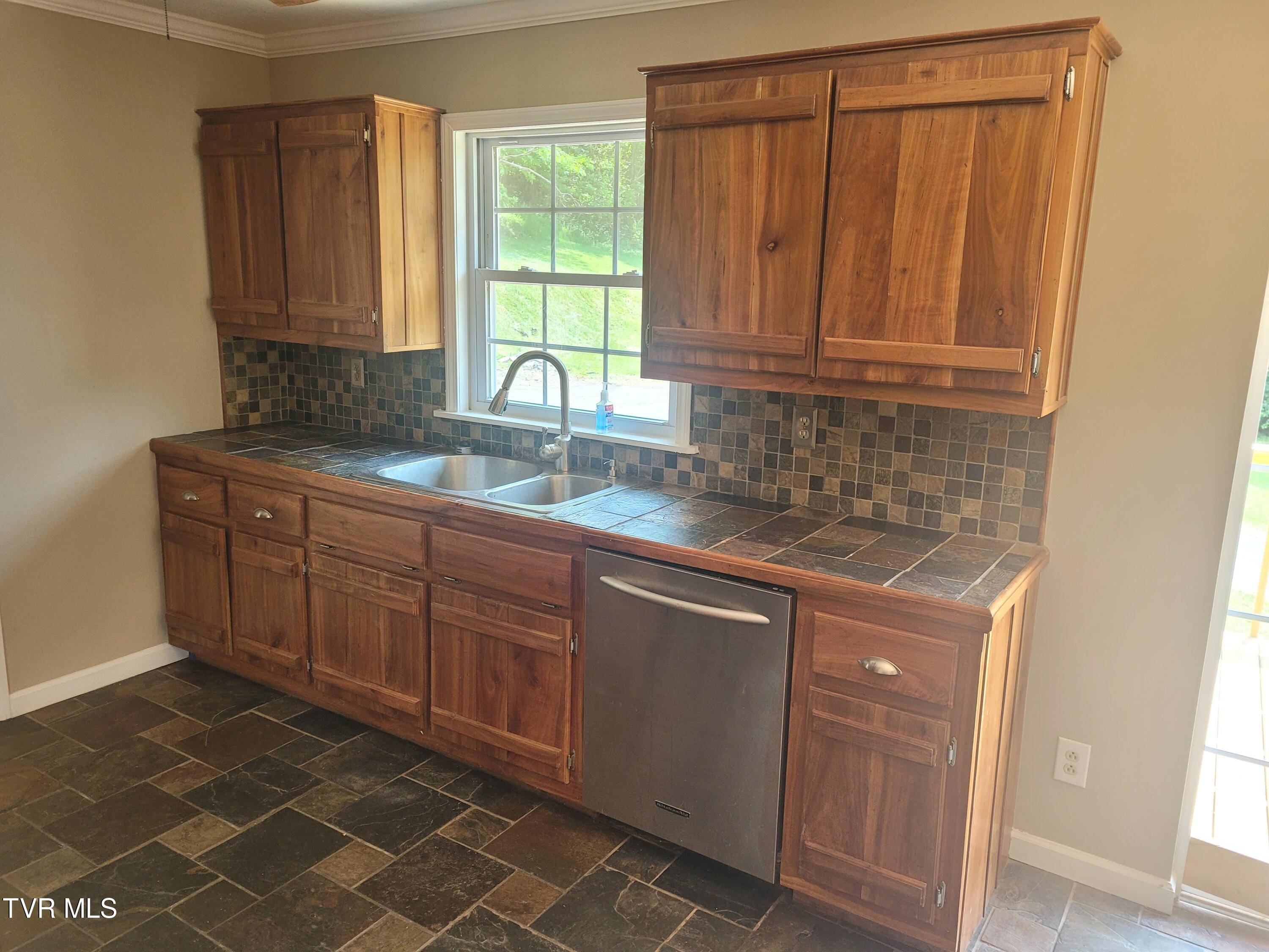 Rogersville, TN 37857,452 Johnson RD