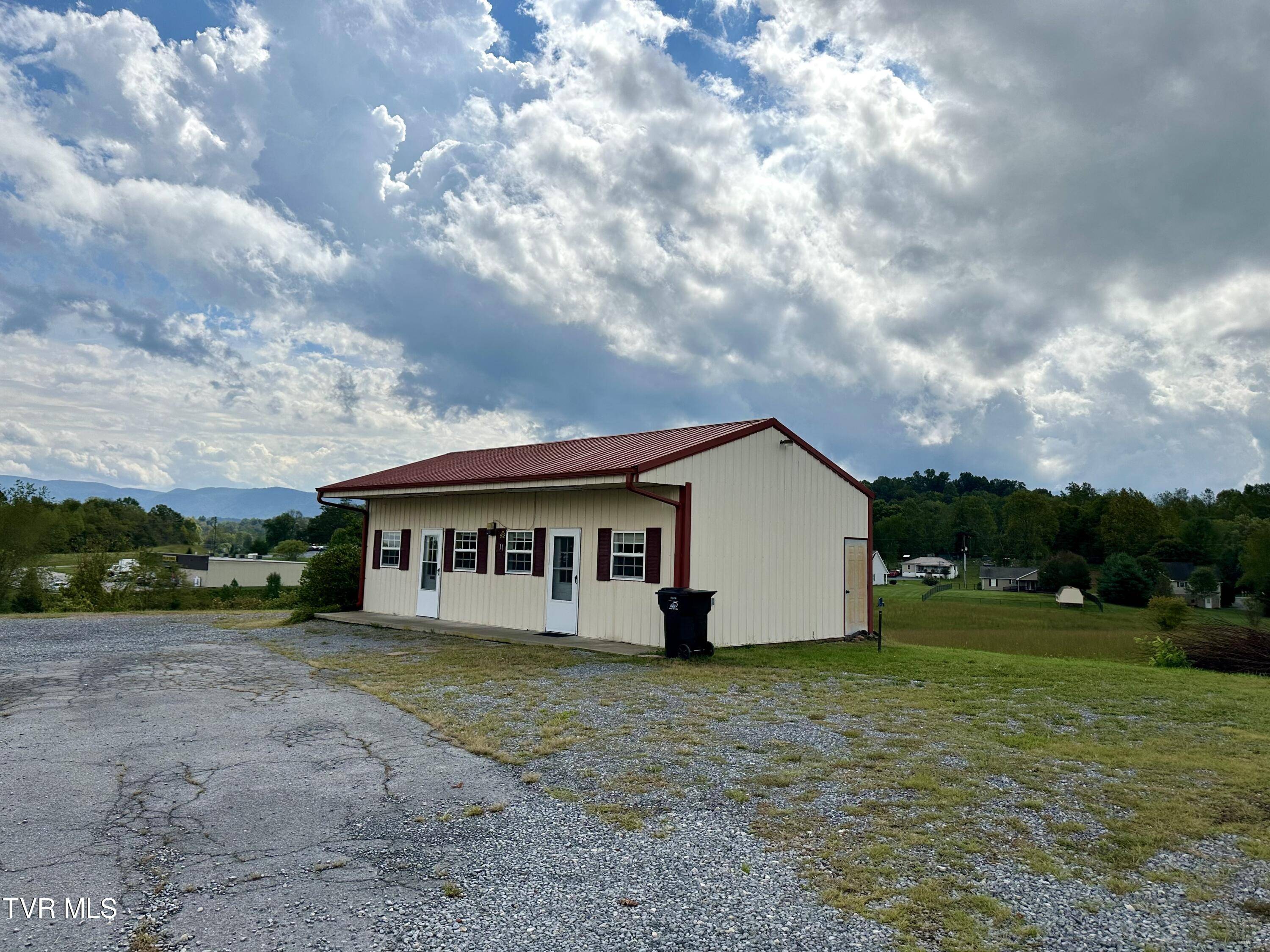 Bristol, TN 37620,2824 Highway 421