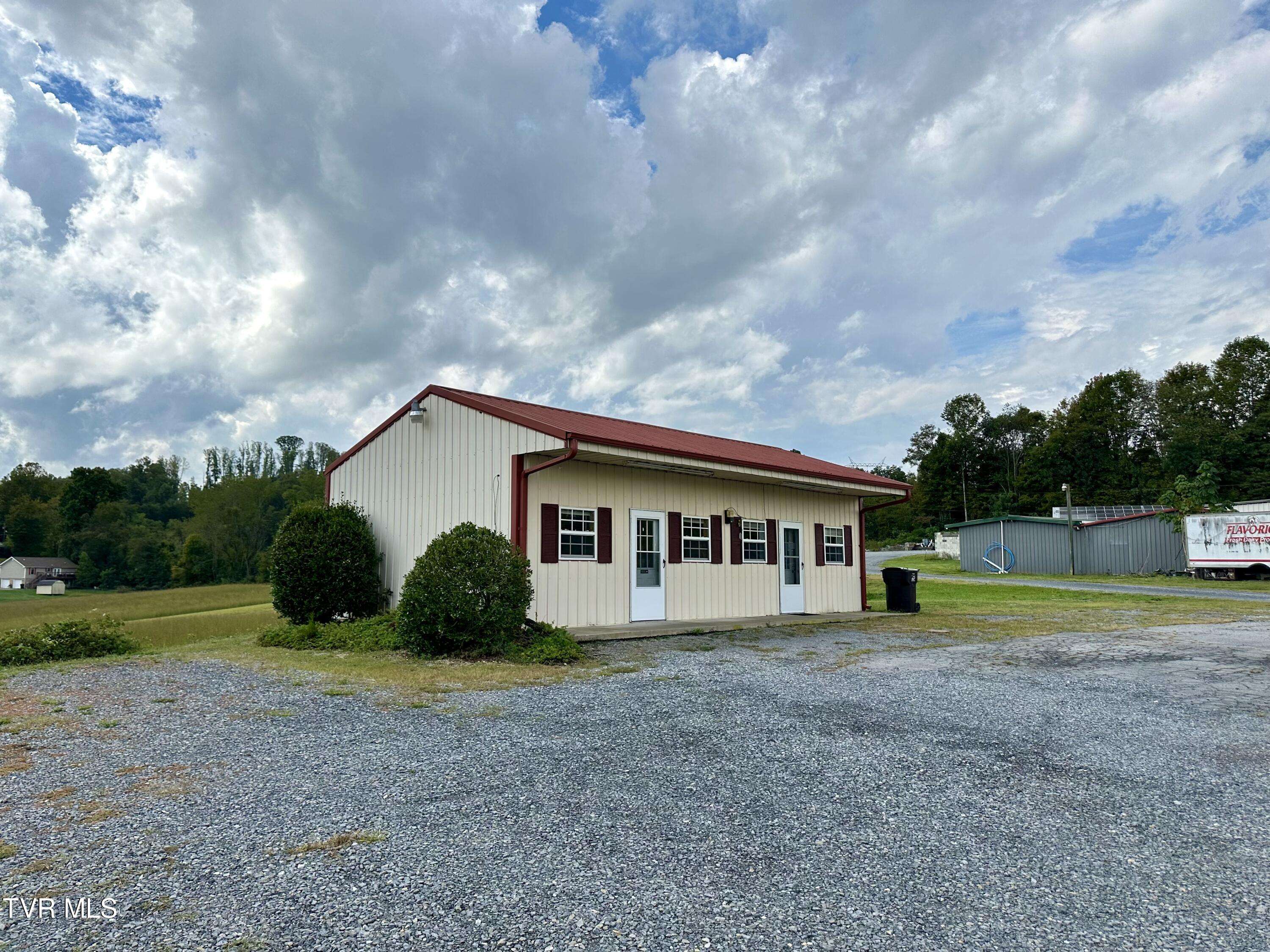 Bristol, TN 37620,2824 Highway 421