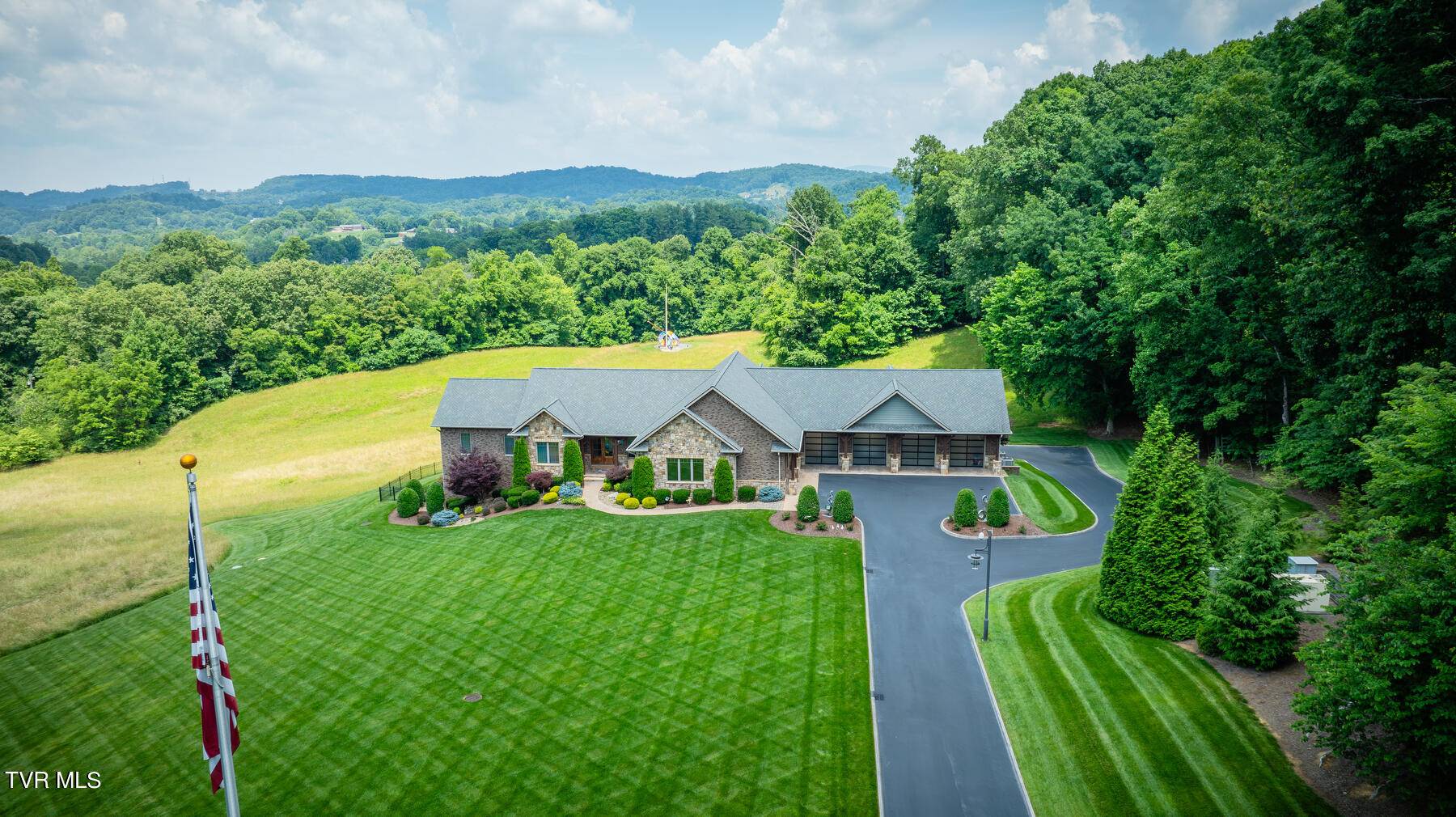 Blountville, TN 37617,365 Spurgeon RD