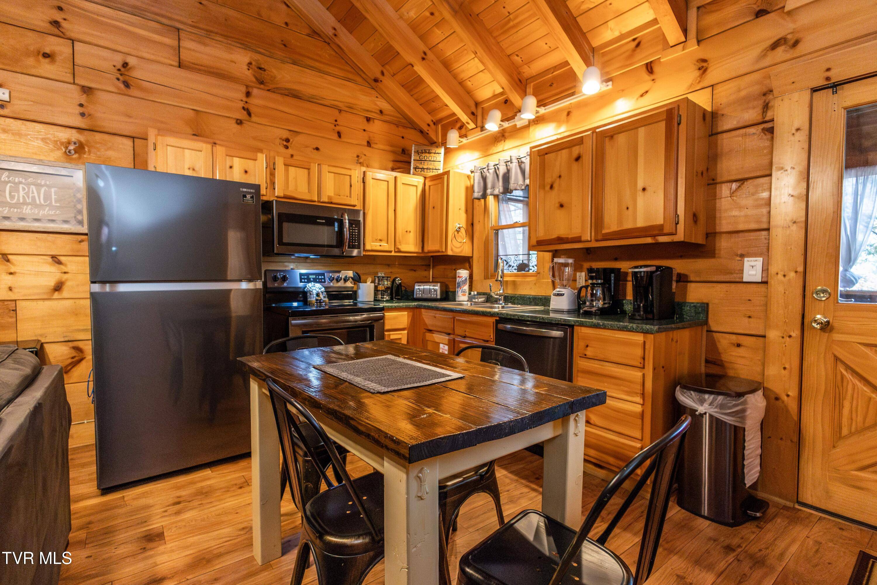Pigeon Forge, TN 37863,713 Harrier Court WAY