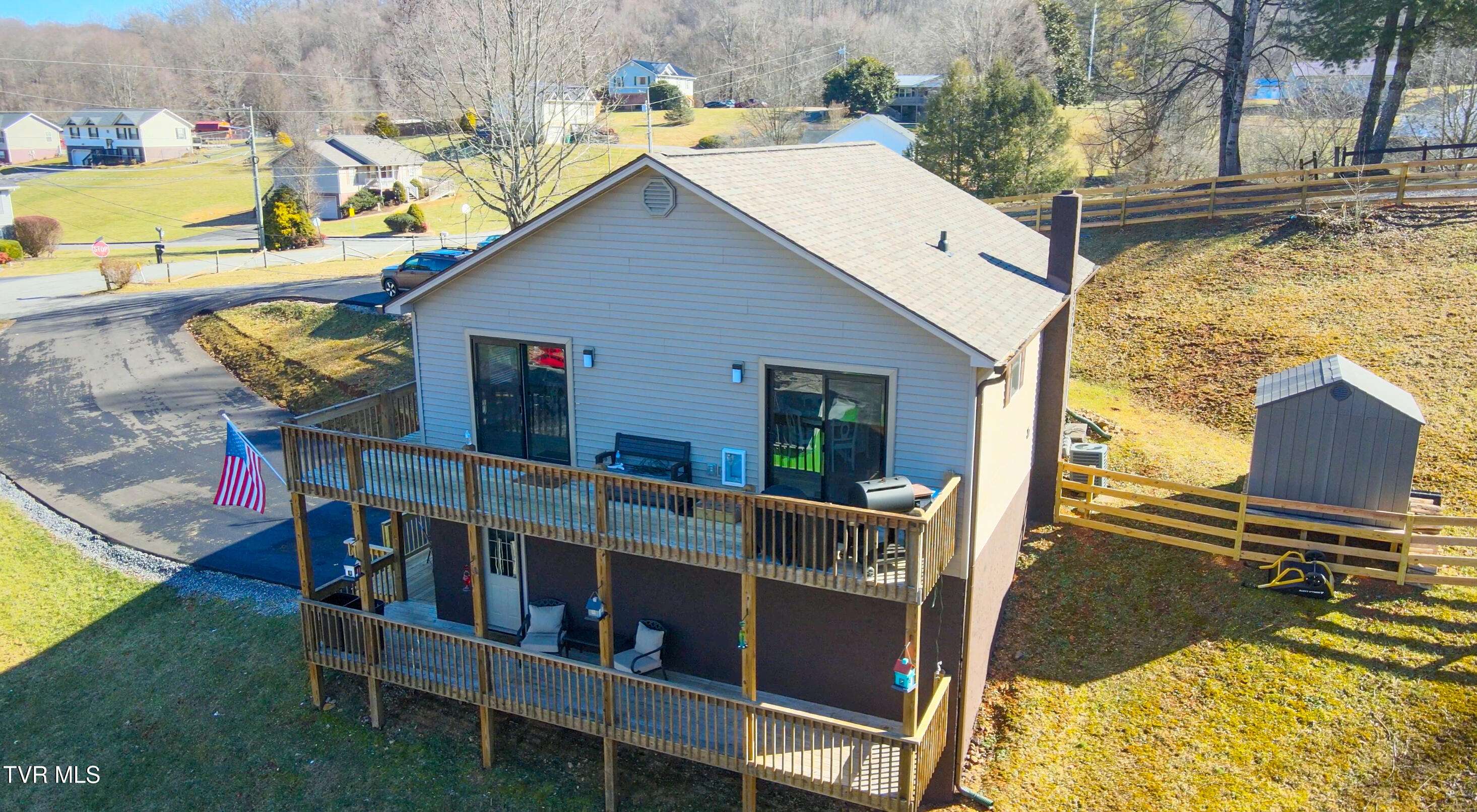 Unicoi, TN 37692,112 Sugar Hollow RD