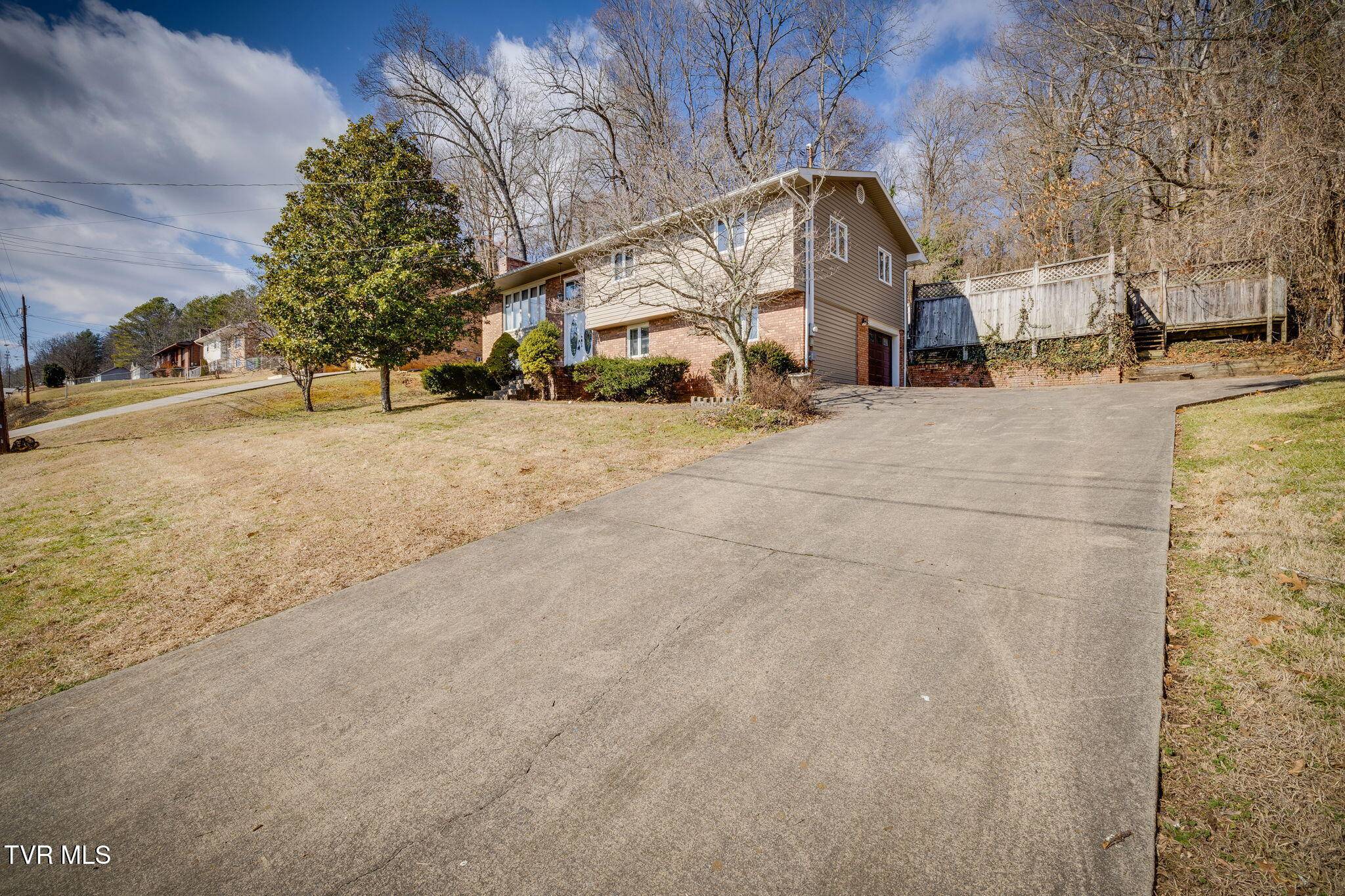 Kingsport, TN 37663,710 Foothills RD