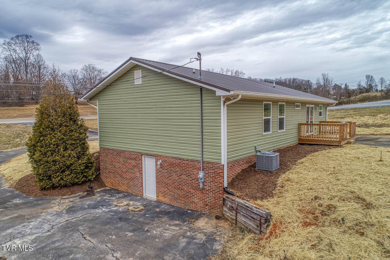 Surgoinsville, TN 37873,3049 Highway 11 W