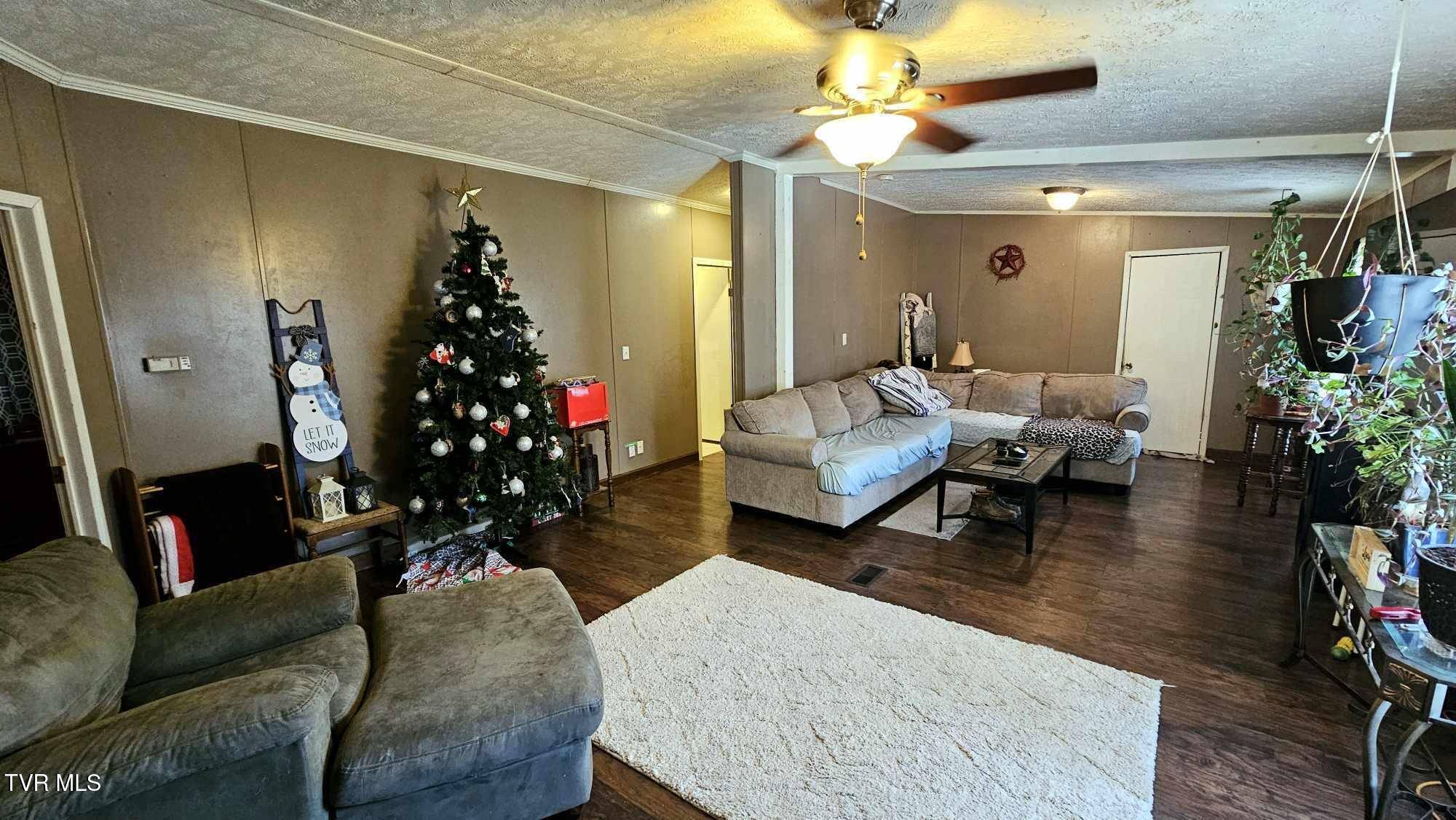 Coeburn, VA 24230,108 Gross DR