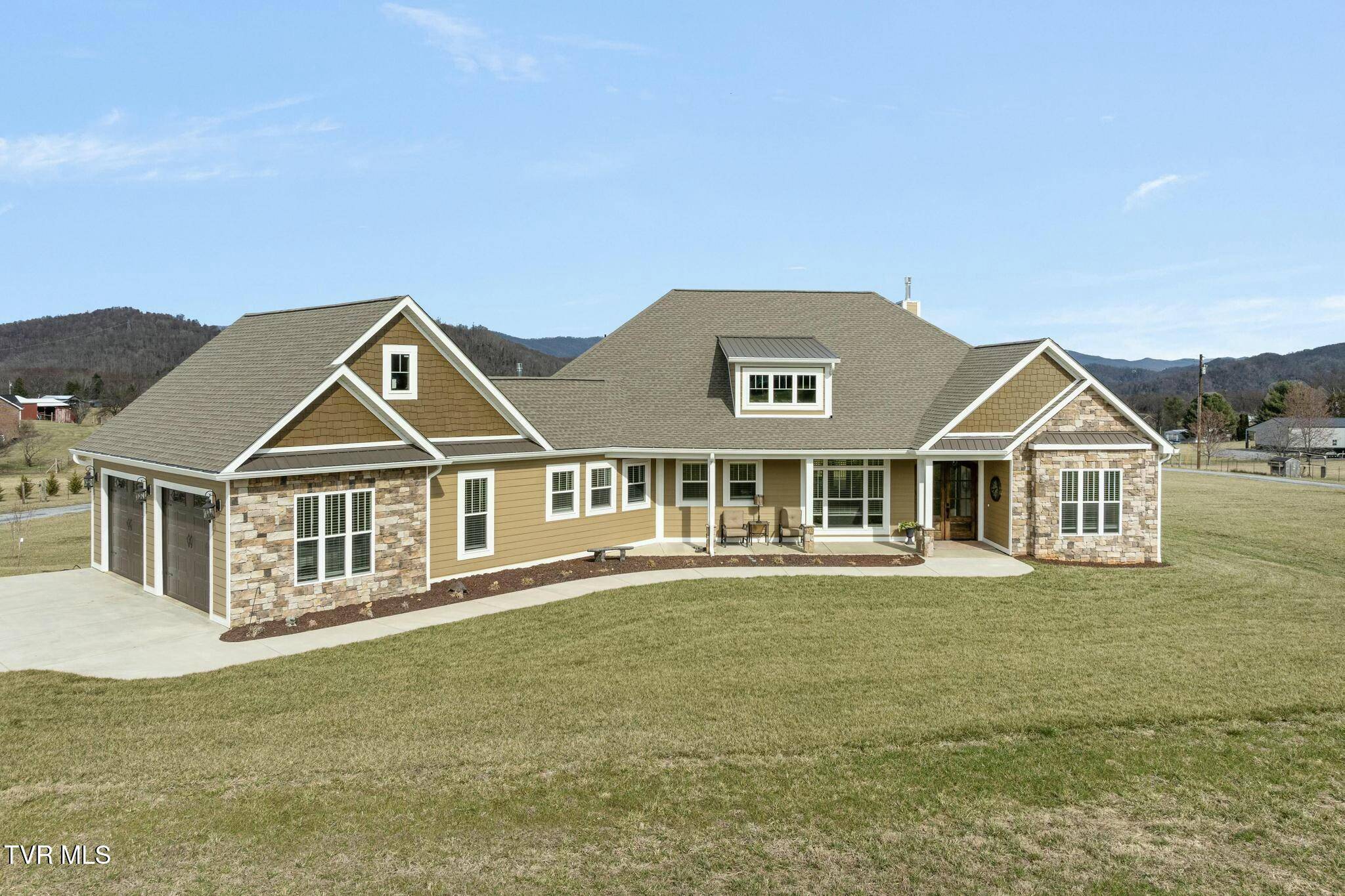 Elizabethton, TN 37643,132 Hamilton Rd RD