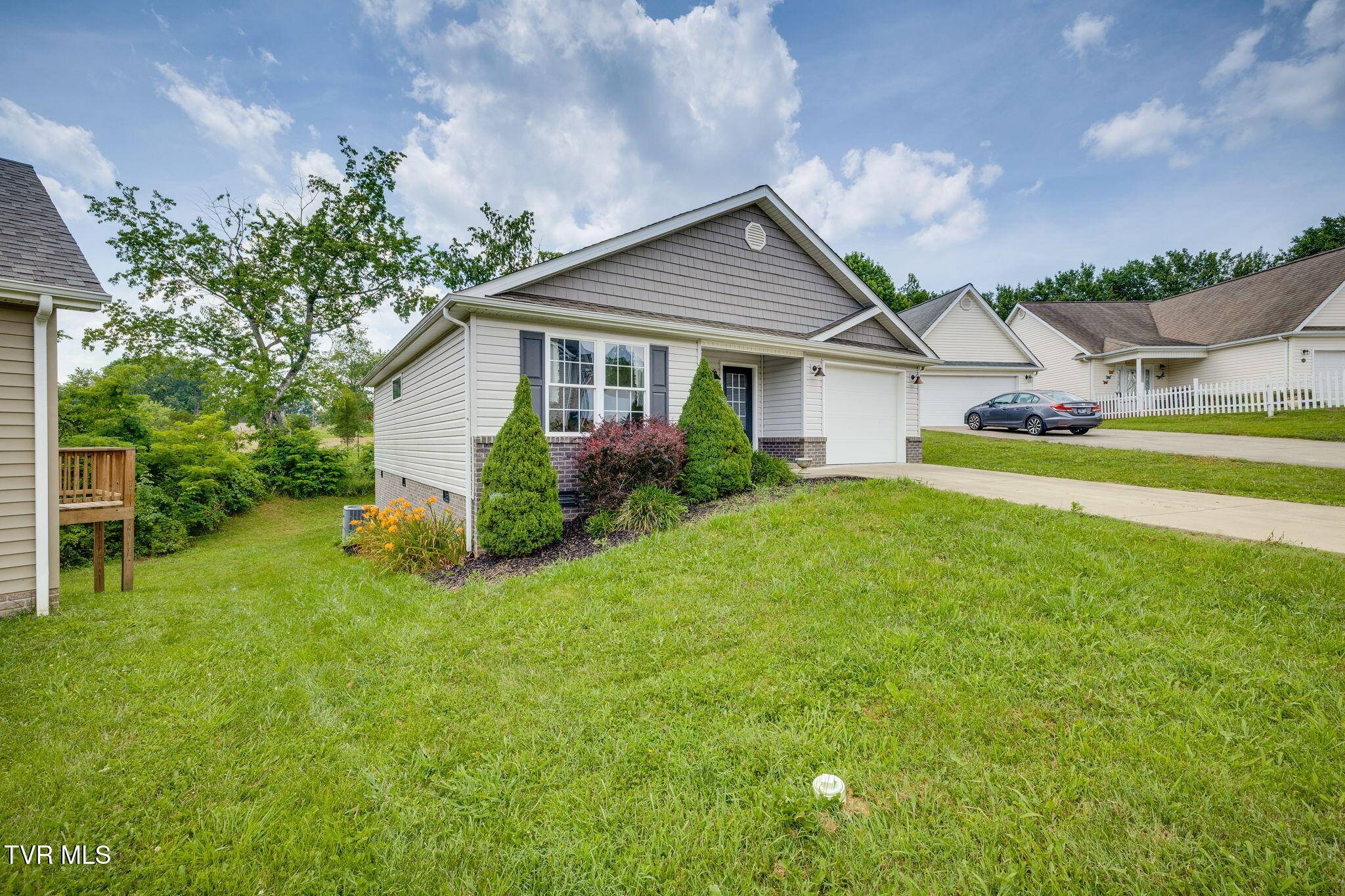 Bristol, TN 37620,140 West Wilkshire PL