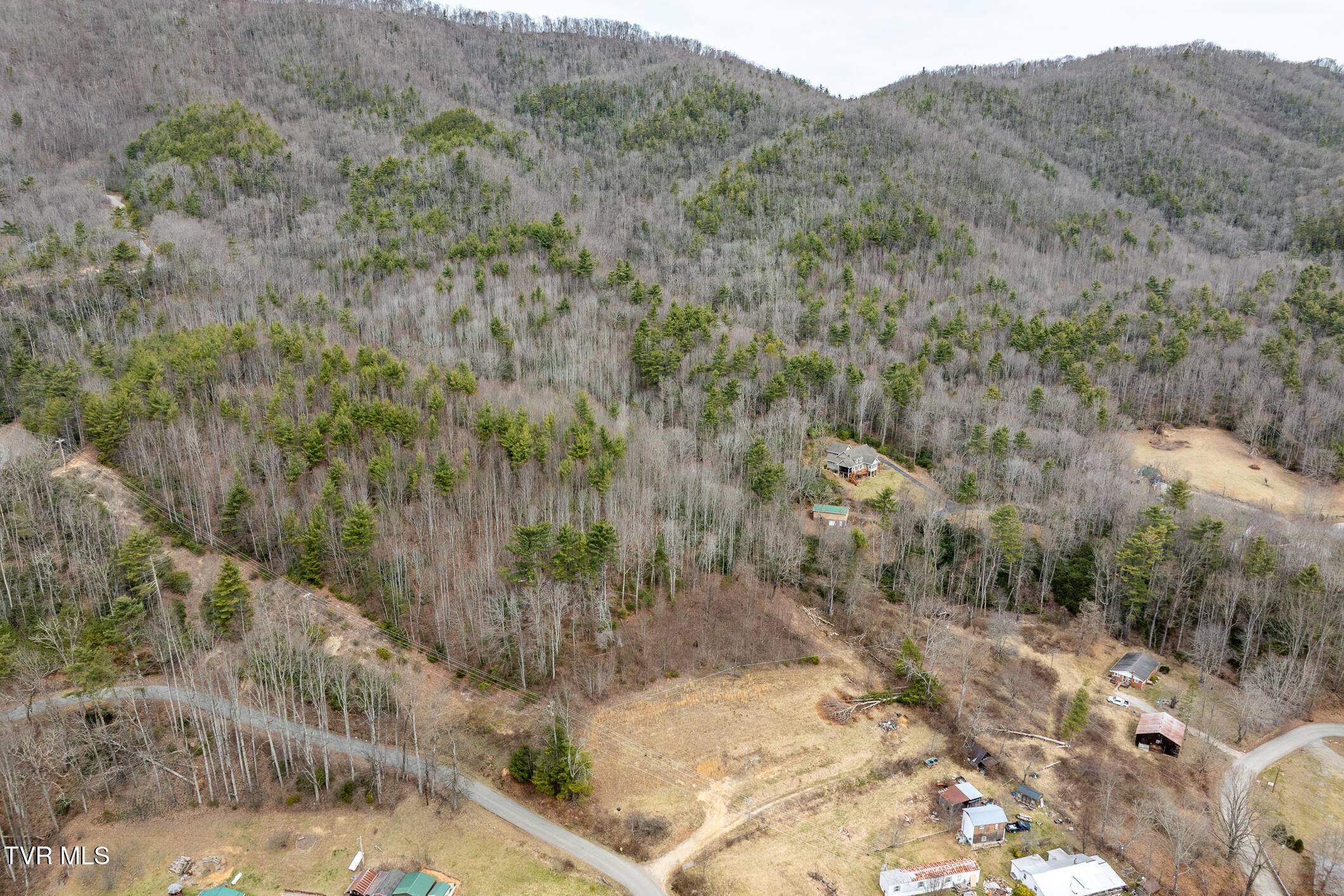 Mountain City, TN 37683,444 Cross Mountain RD