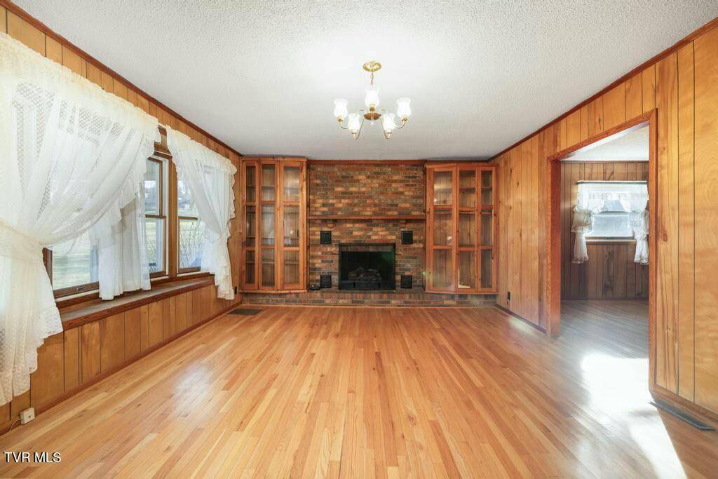 Elizabethton, TN 37643,113 Ensor Nidiffer RD