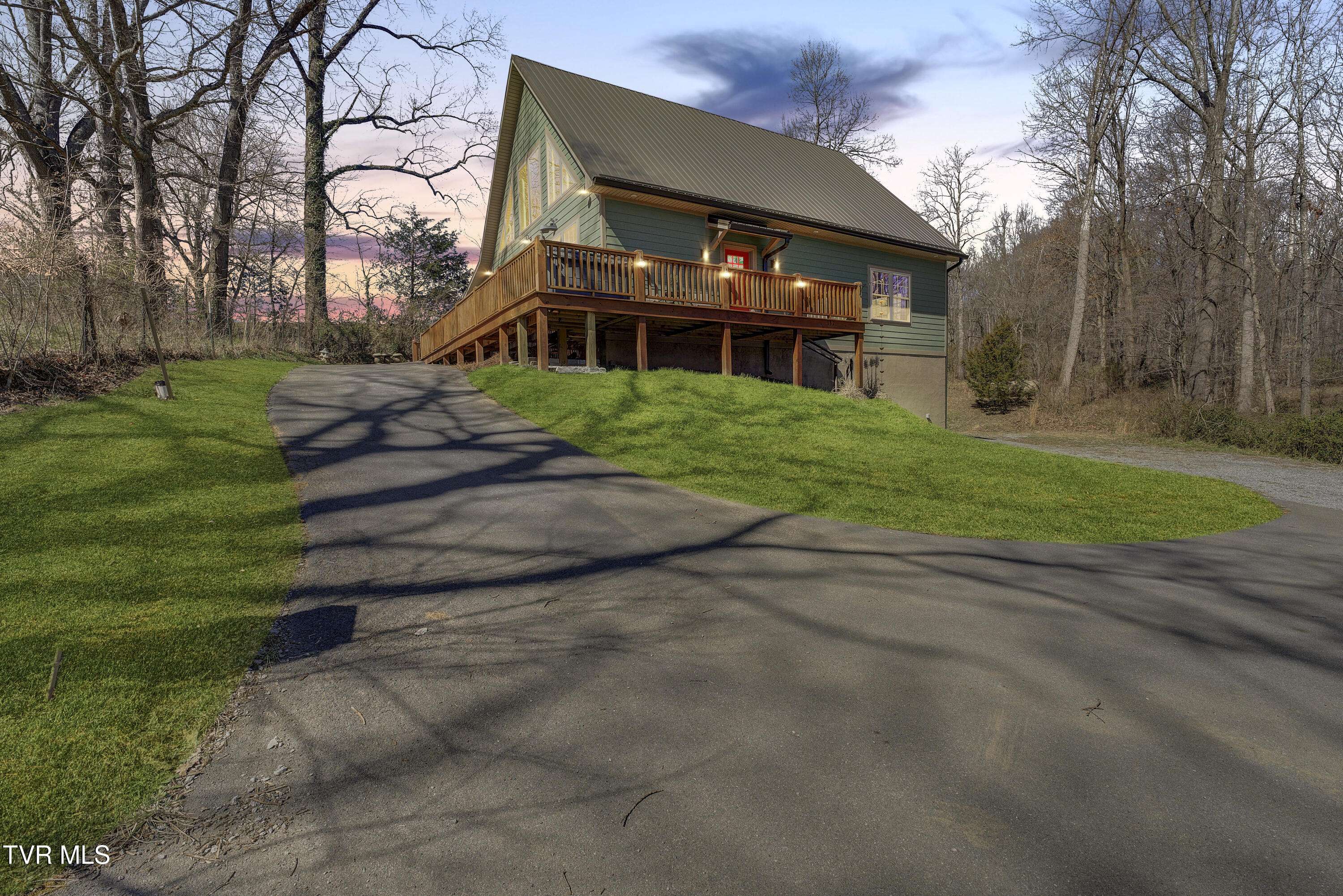 Johnson City, TN 37601,137 Unaka View RD