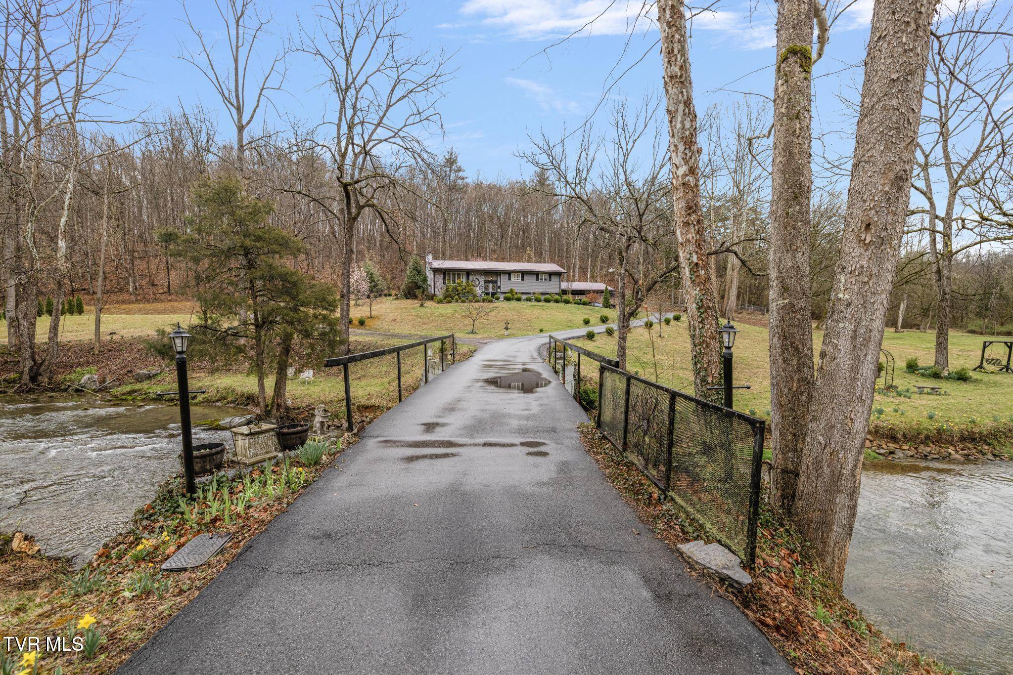 Bristol, TN 37620,405 Beidleman Creek RD