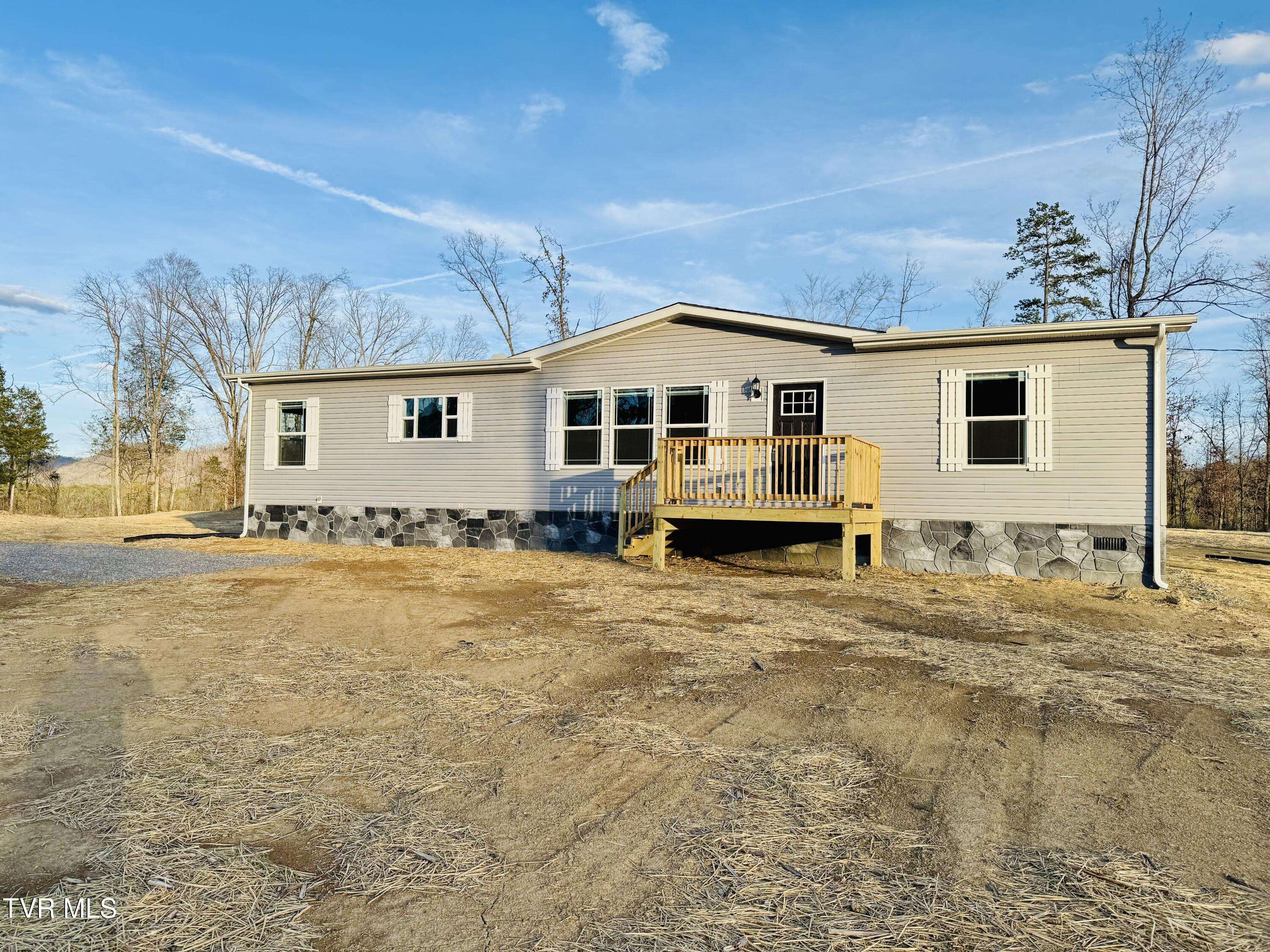 Rogersville, TN 37857,290 Race Track RD