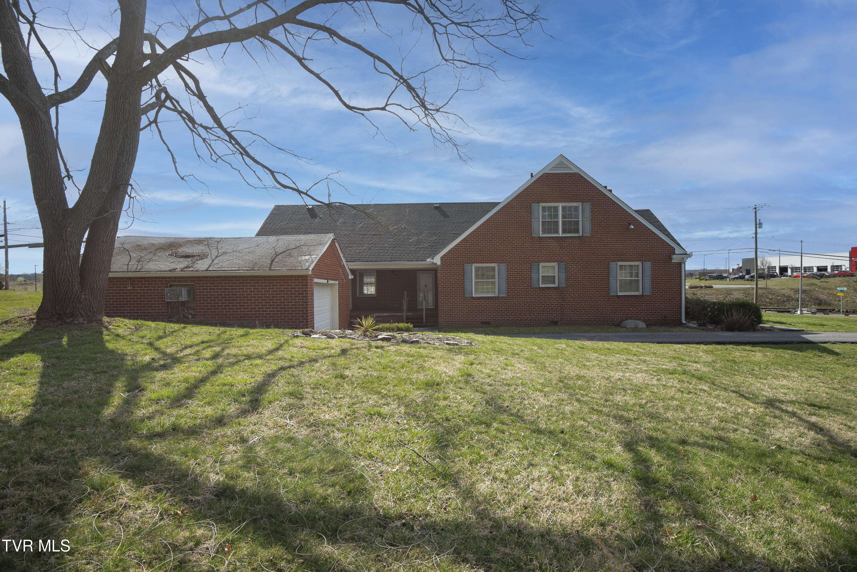 Bristol, VA 24202,125 Rosewood LN