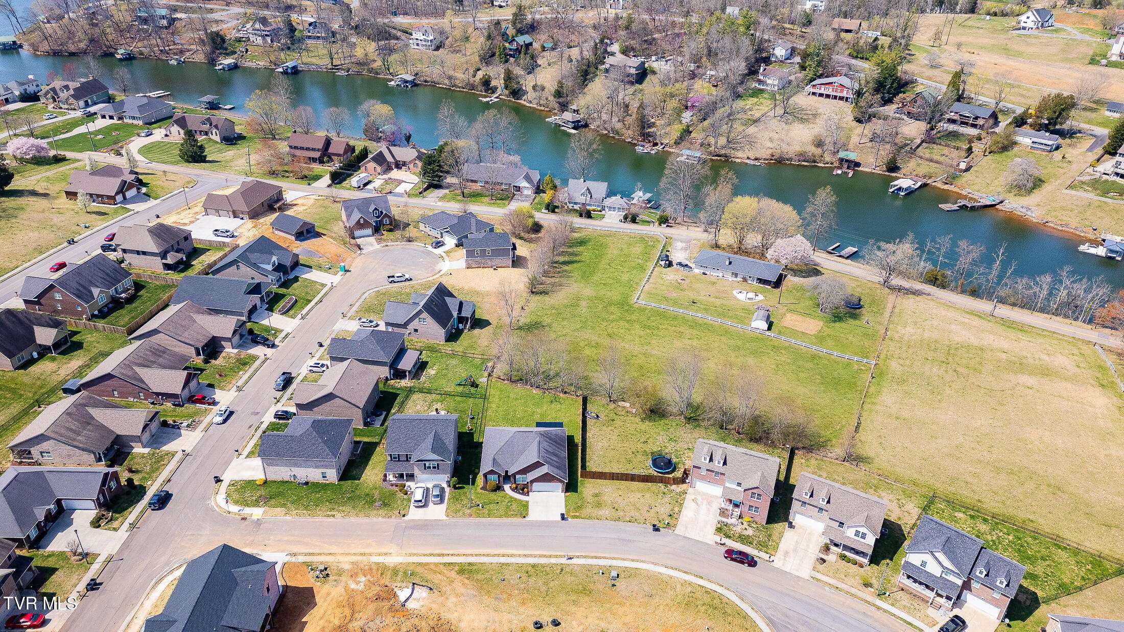 Kingsport, TN 37664,4013 Sail Makers Whip CT