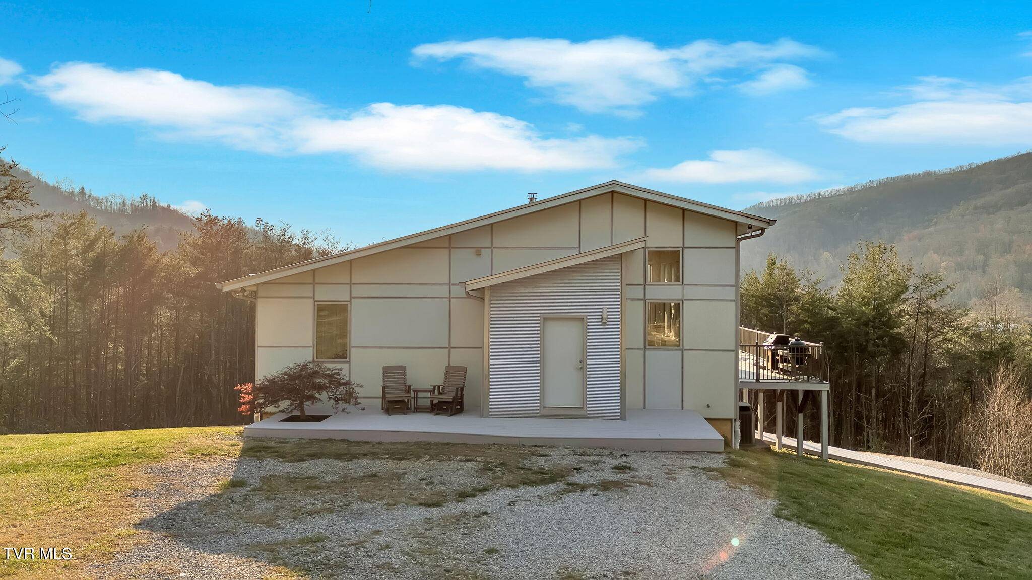 Greeneville, TN 37743,1098-2 Paint Mountain RD