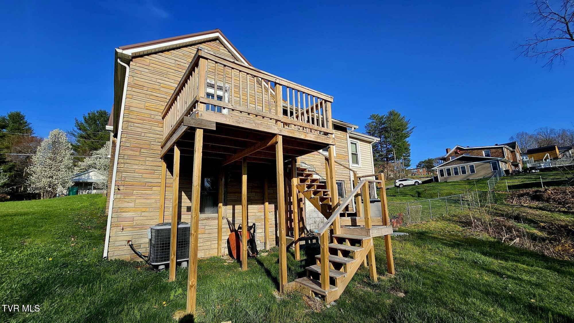 Coeburn, VA 24230,220 North ST
