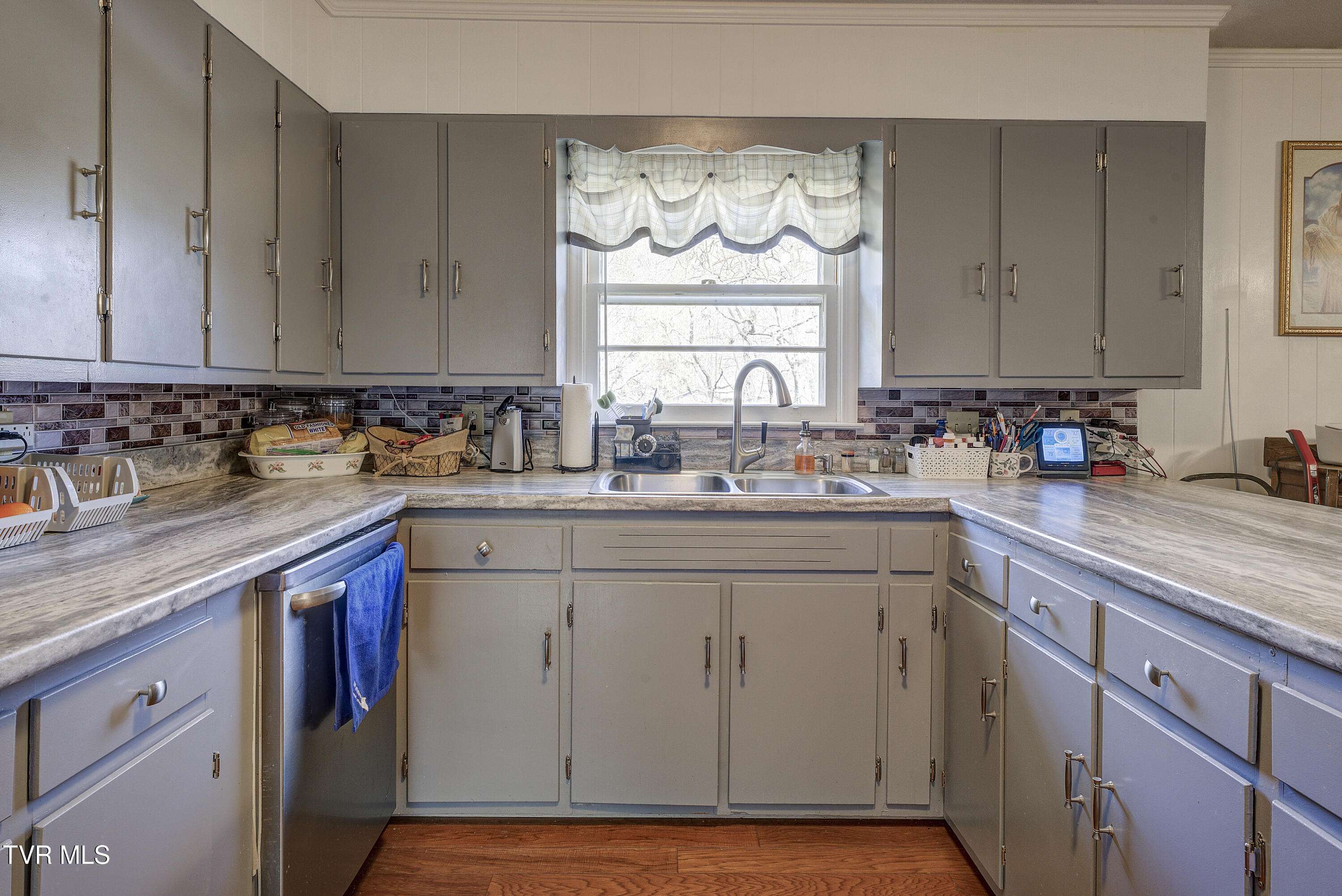 Piney Flats, TN 37686,216 Nelson AVE